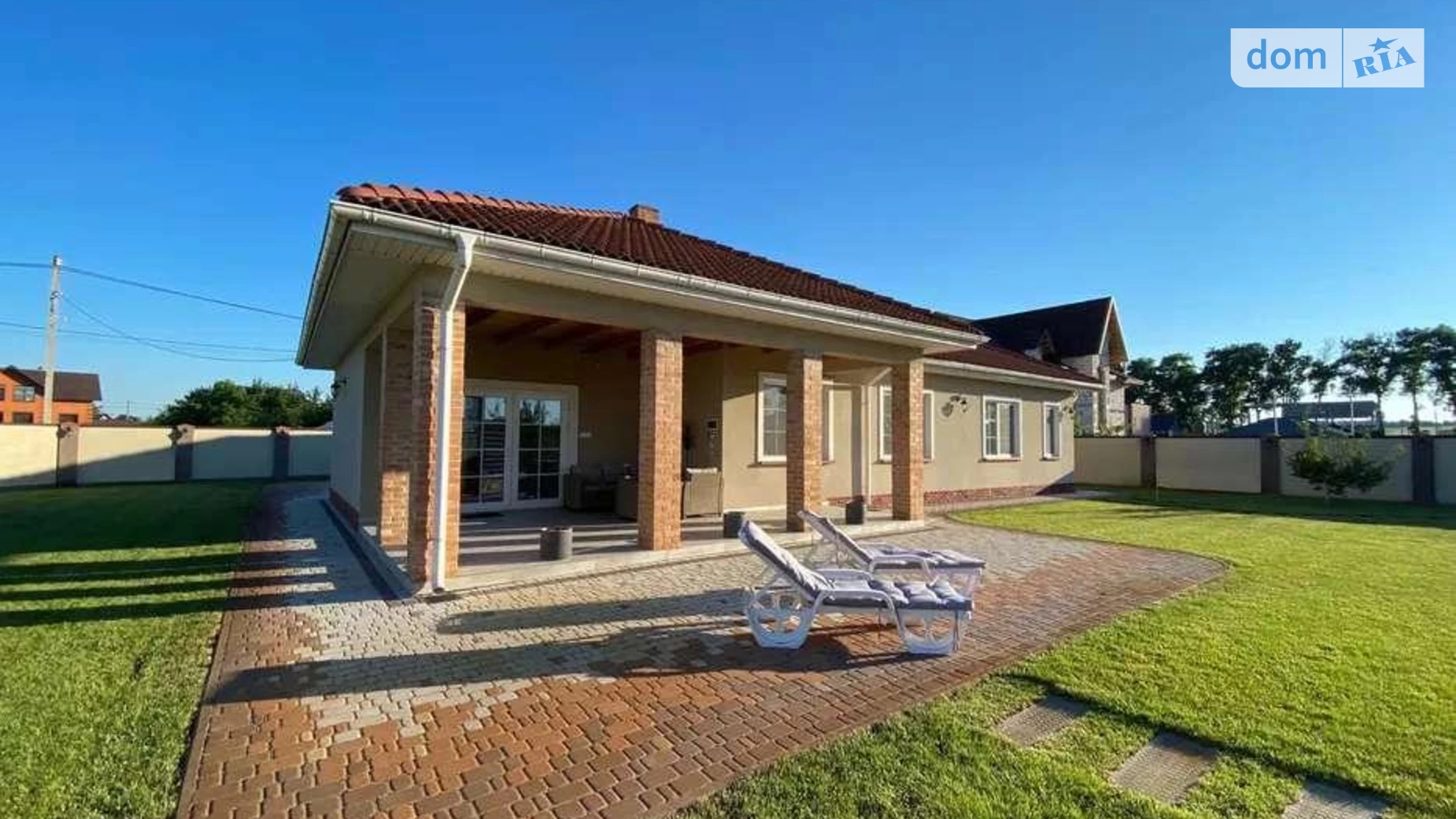 Продается одноэтажный дом 220 кв. м с садом, цена: 250000 $ - фото 3