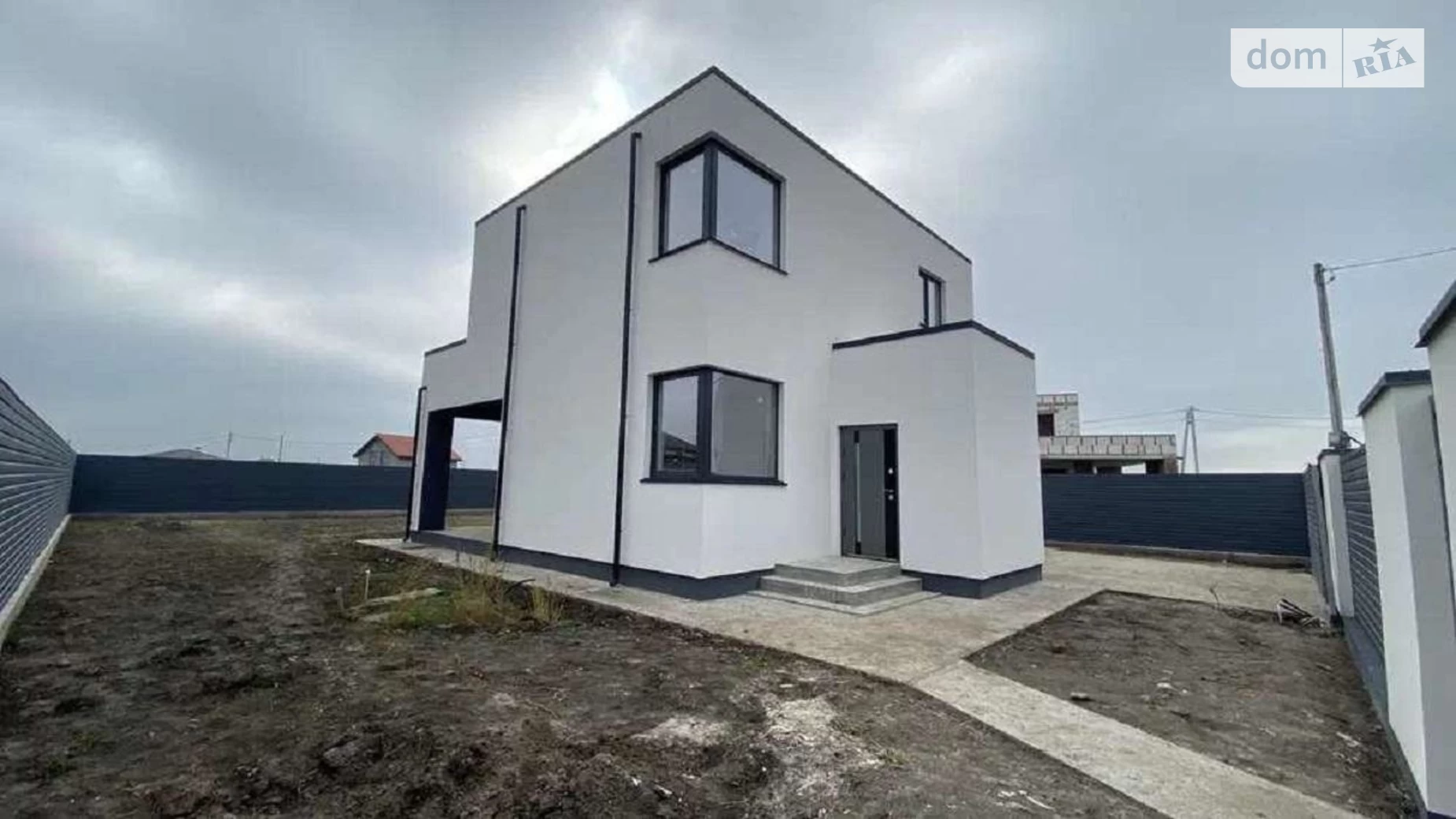 Продается дом на 2 этажа 165 кв. м с бассейном, цена: 130000 $ - фото 4