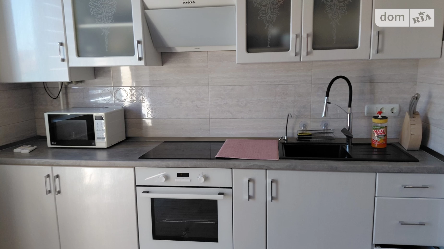 Продается 1-комнатная квартира 45 кв. м в Ужгороде, пер. Леонтовича Николая - фото 2