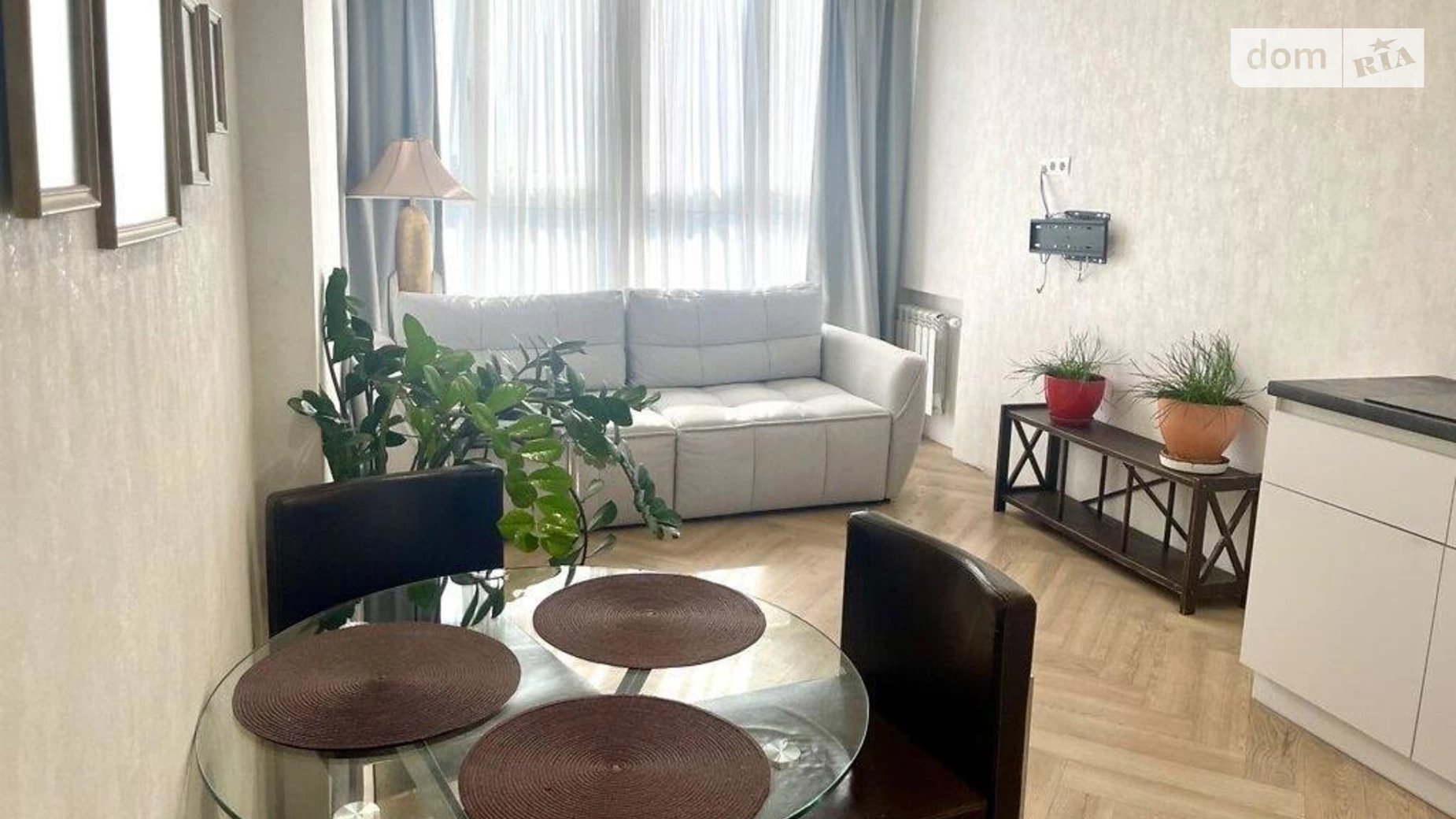 Продается 1-комнатная квартира 49 кв. м в Киеве, ул. Никольско-Слободская, 10 - фото 4