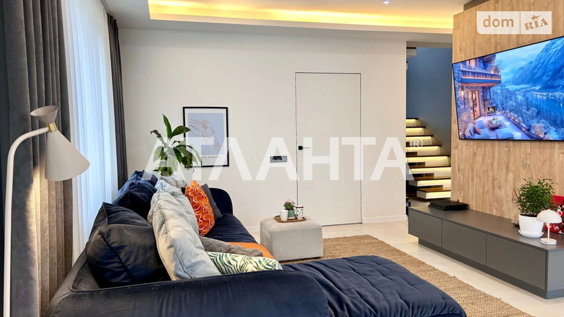 Продается дом на 2 этажа 186.2 кв. м с камином, цена: 280000 $ - фото 2