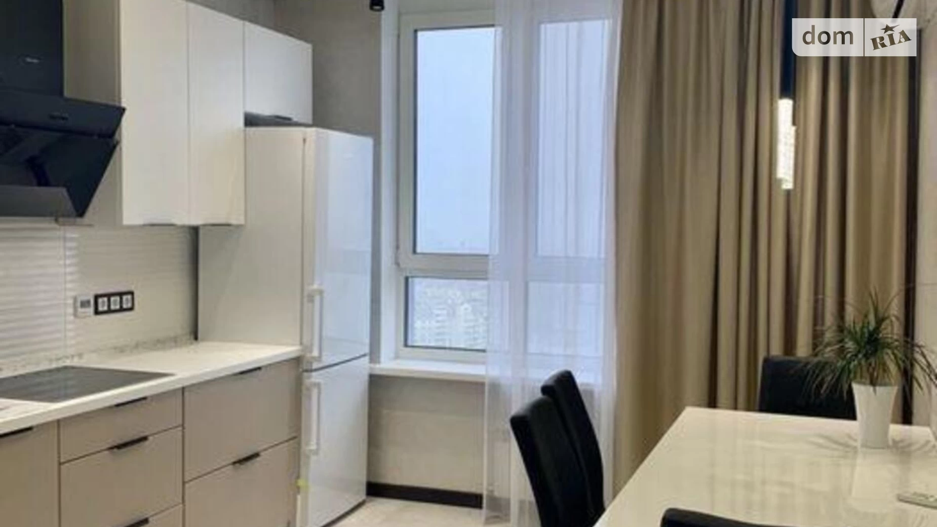 Продается 2-комнатная квартира 59.6 кв. м в Киеве, ул. Драгоманова, 10 - фото 3