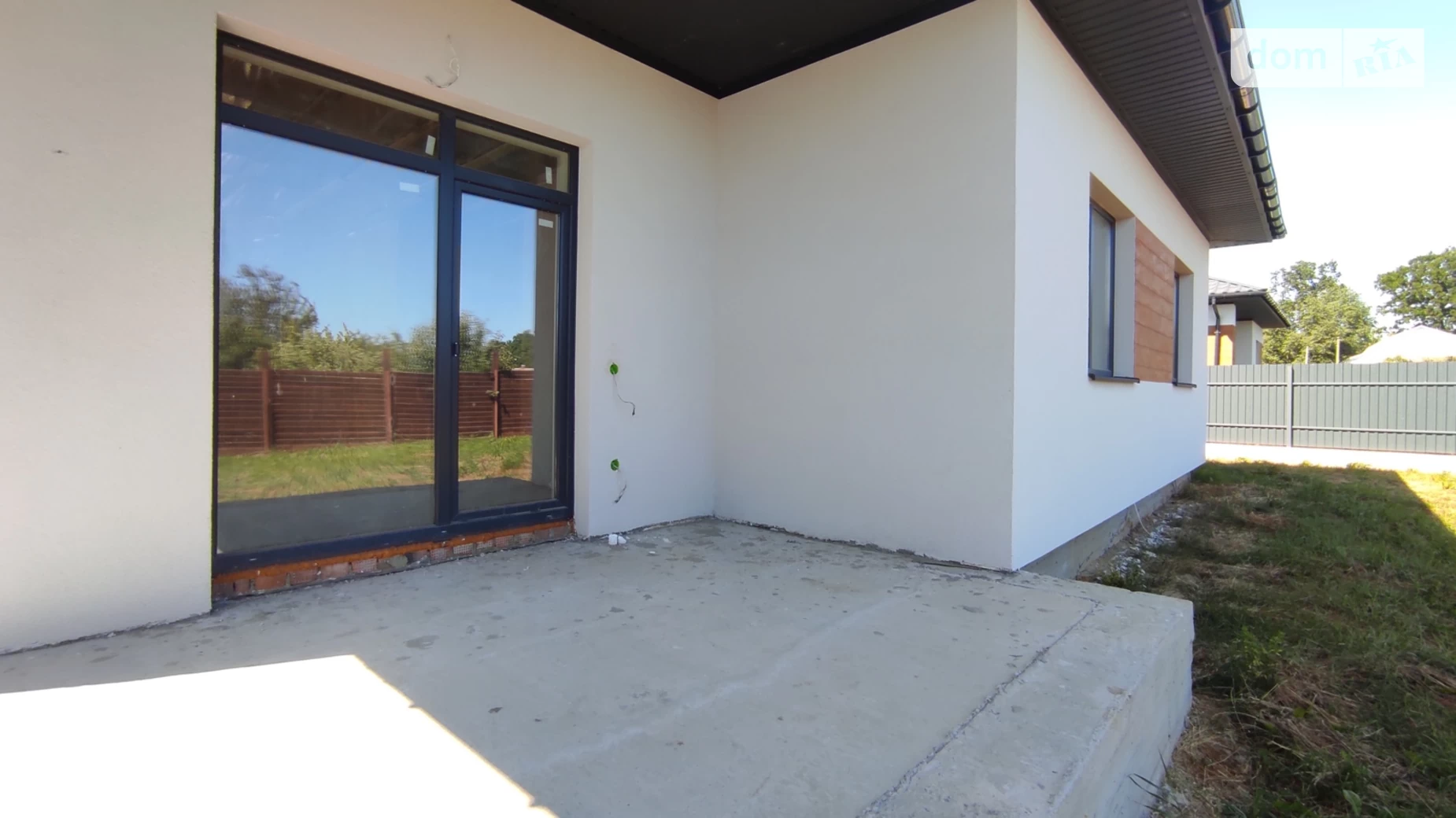 Продается одноэтажный дом 115.9 кв. м с камином, цена: 76000 $ - фото 4