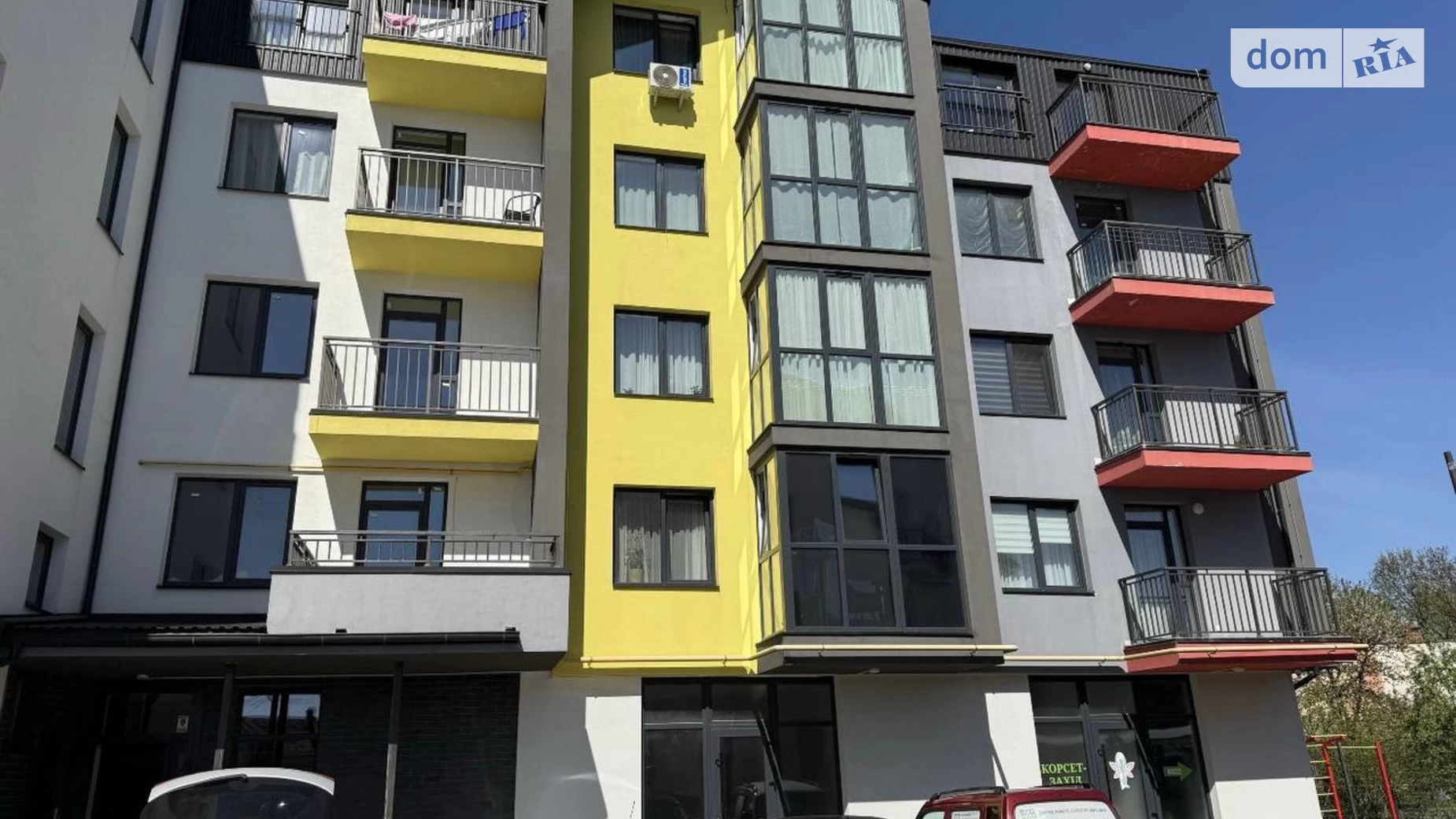 Продается 2-комнатная квартира 81.3 кв. м в Брюховичах, ул. Независимости Украины, 33 - фото 2