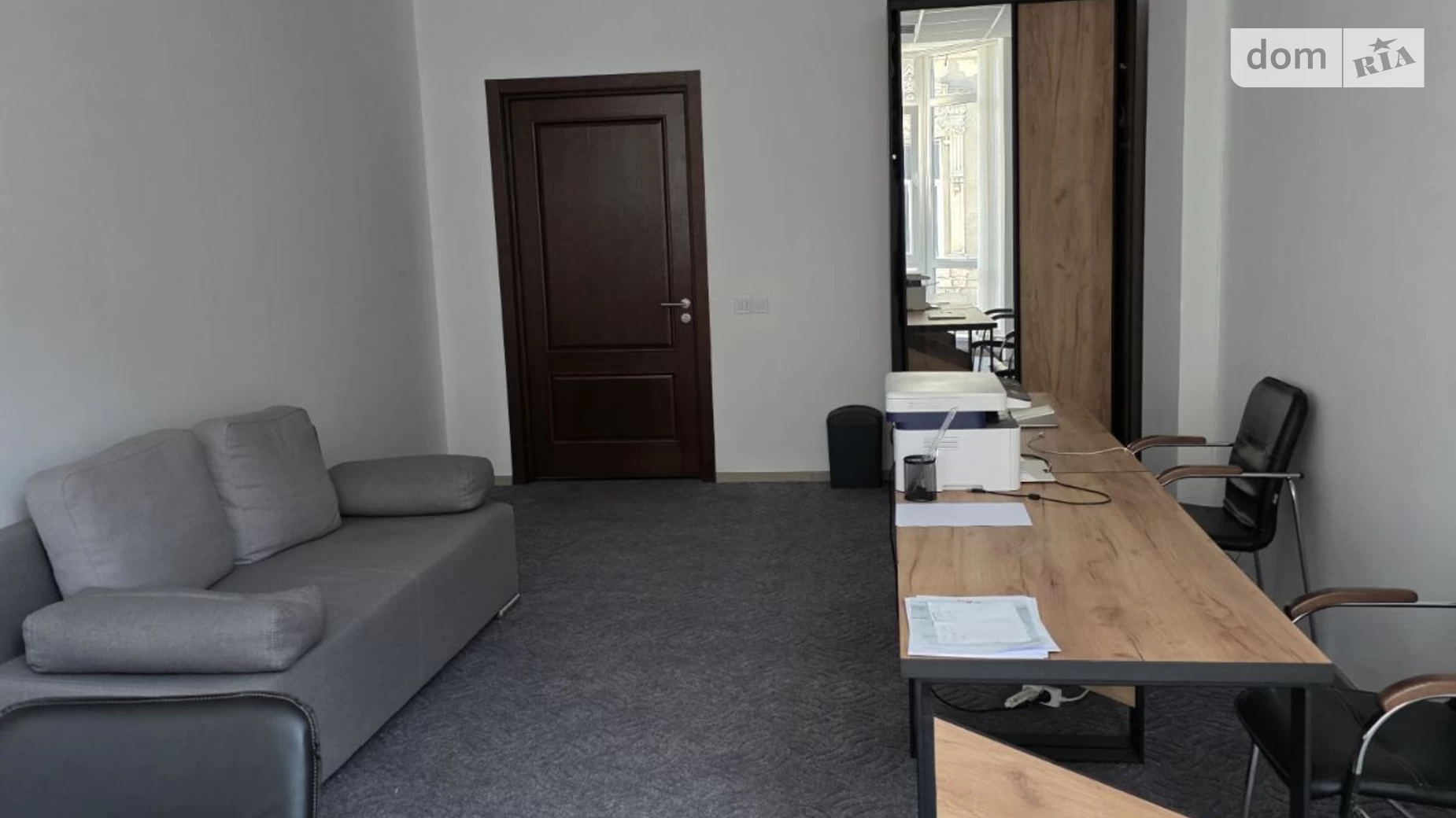 Сдается в аренду офис 27.4 кв. м в бизнес-центре, цена: 15000 грн - фото 2