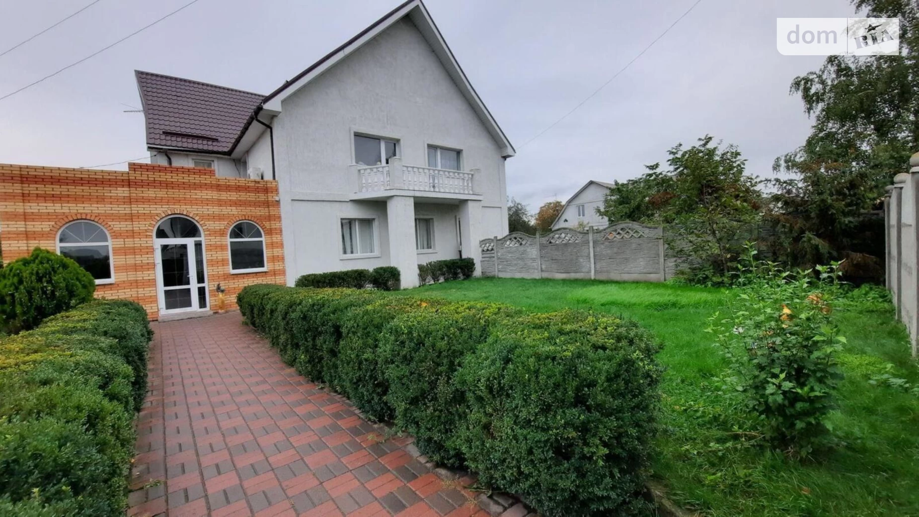 Продается дом на 2 этажа 300 кв. м с мансардой, цена: 200000 $ - фото 2