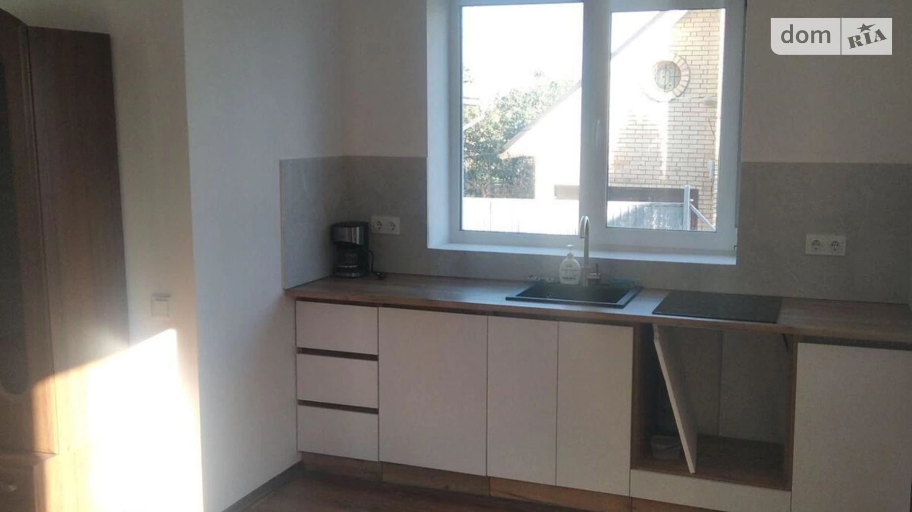 Продается дом на 3 этажа 110 кв. м с верандой, цена: 110000 $ - фото 4