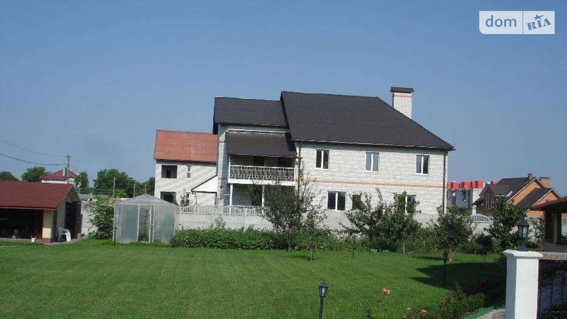 Продается дом на 3 этажа 520 кв. м с подвалом, цена: 225000 $ - фото 2