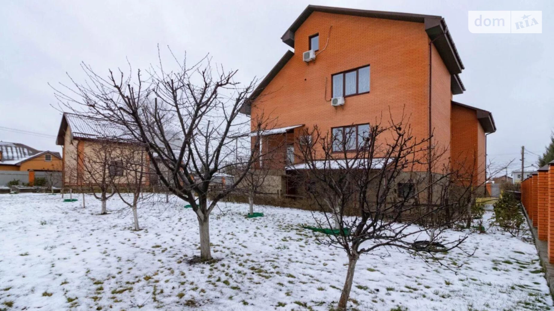 Продается дом на 3 этажа 255 кв. м с террасой, цена: 470000 $ - фото 3