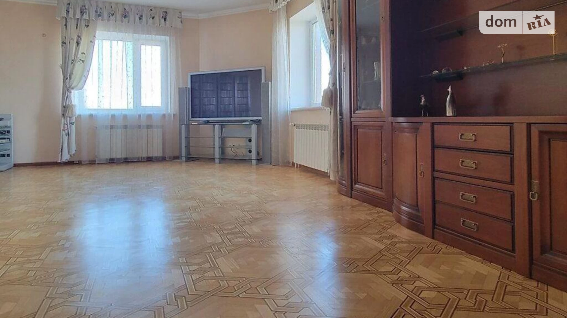 Продается 2-комнатная квартира 100 кв. м в Киеве, ул. Клиническая, 23/25 - фото 2