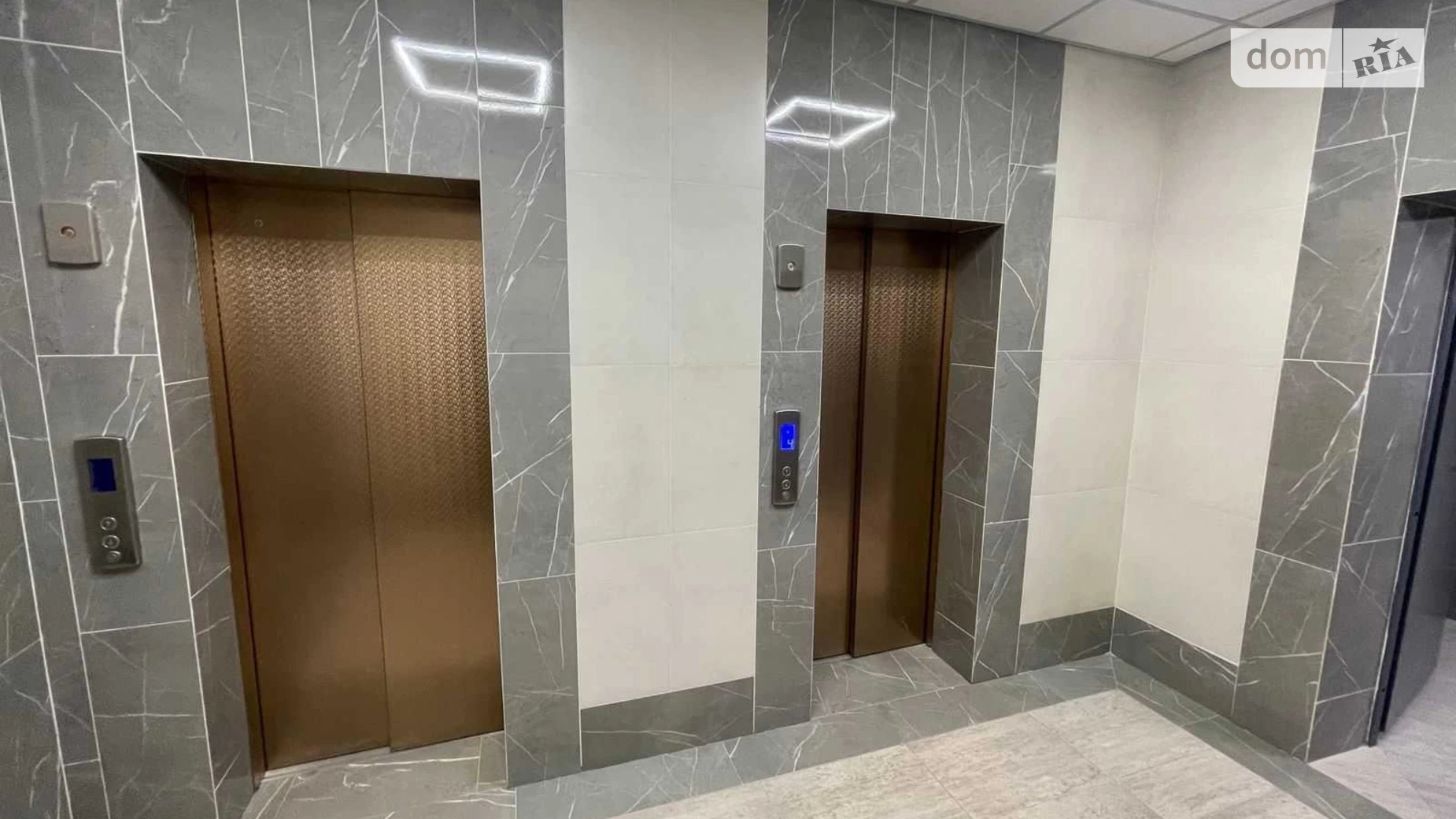 Продается 1-комнатная квартира 100.1 кв. м в Киеве, ул. Андрея Верхогляда(Драгомирова), 14А - фото 2