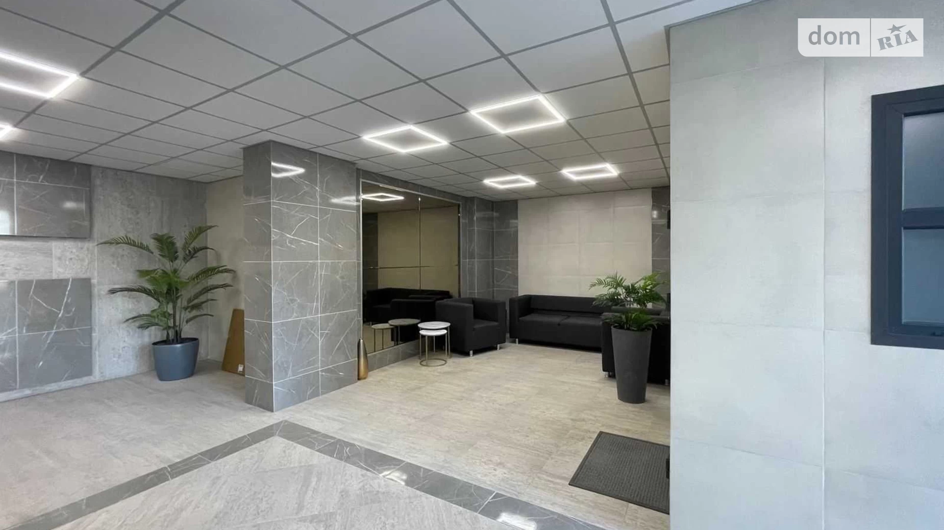 Продается 1-комнатная квартира 100.1 кв. м в Киеве, ул. Андрея Верхогляда(Драгомирова), 14А - фото 3