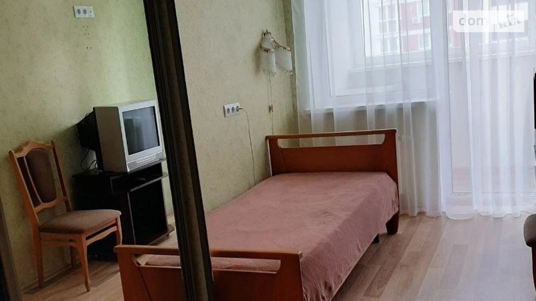 Продается 1-комнатная квартира 51 кв. м в Киеве, ул. Драгоманова - фото 4