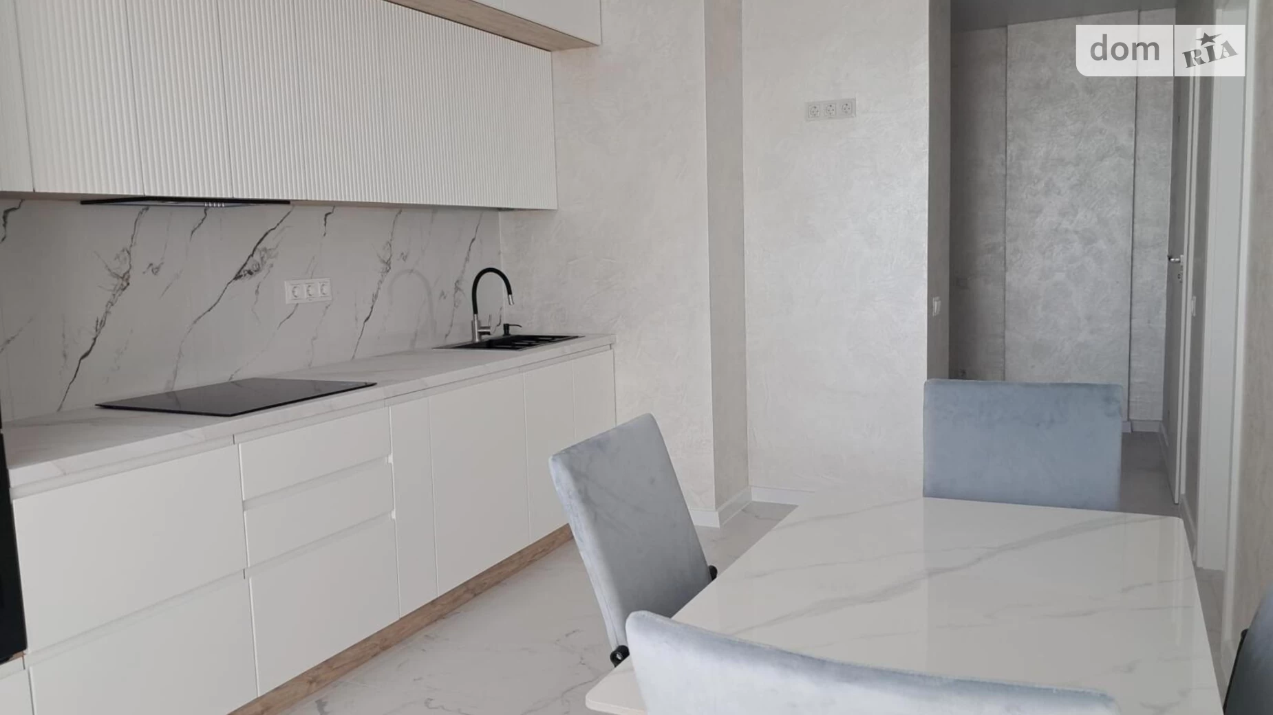 Продается 1-комнатная квартира 44 кв. м в Ивано-Франковске, цена: 60000 $ - фото 2