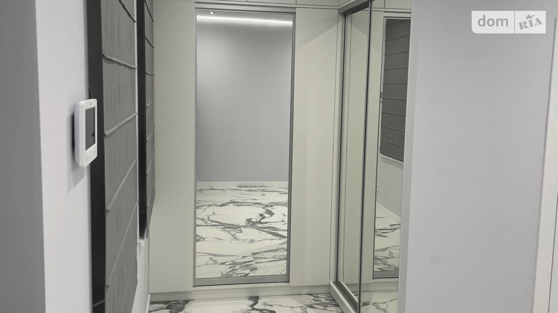 Сдается в аренду дом на 3 этажа 148 кв. м с мебелью, цена: 1800 € - фото 4
