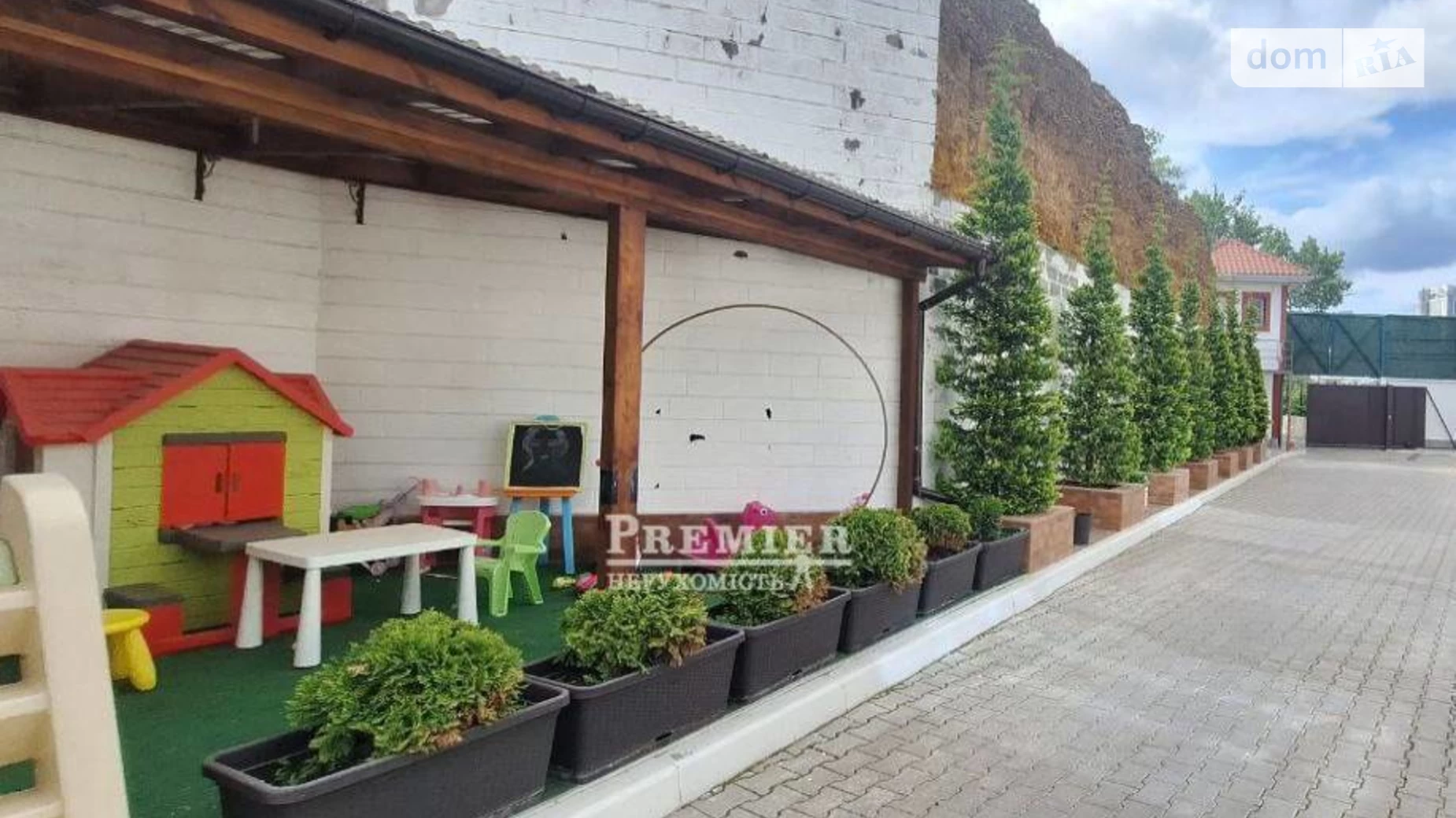 Продается дом на 4 этажа 543.3 кв. м с террасой, цена: 340000 $ - фото 2