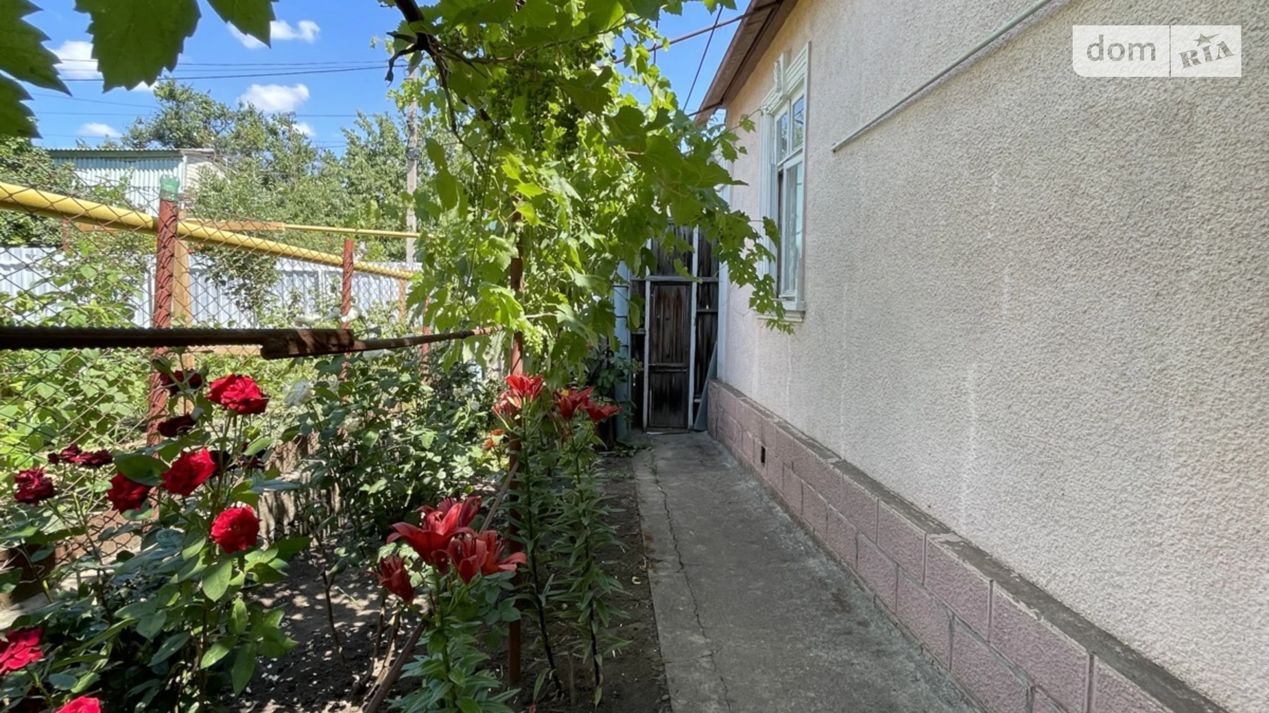 Продается дом на 2 этажа 134.1 кв. м с бассейном, цена: 45000 $ - фото 2