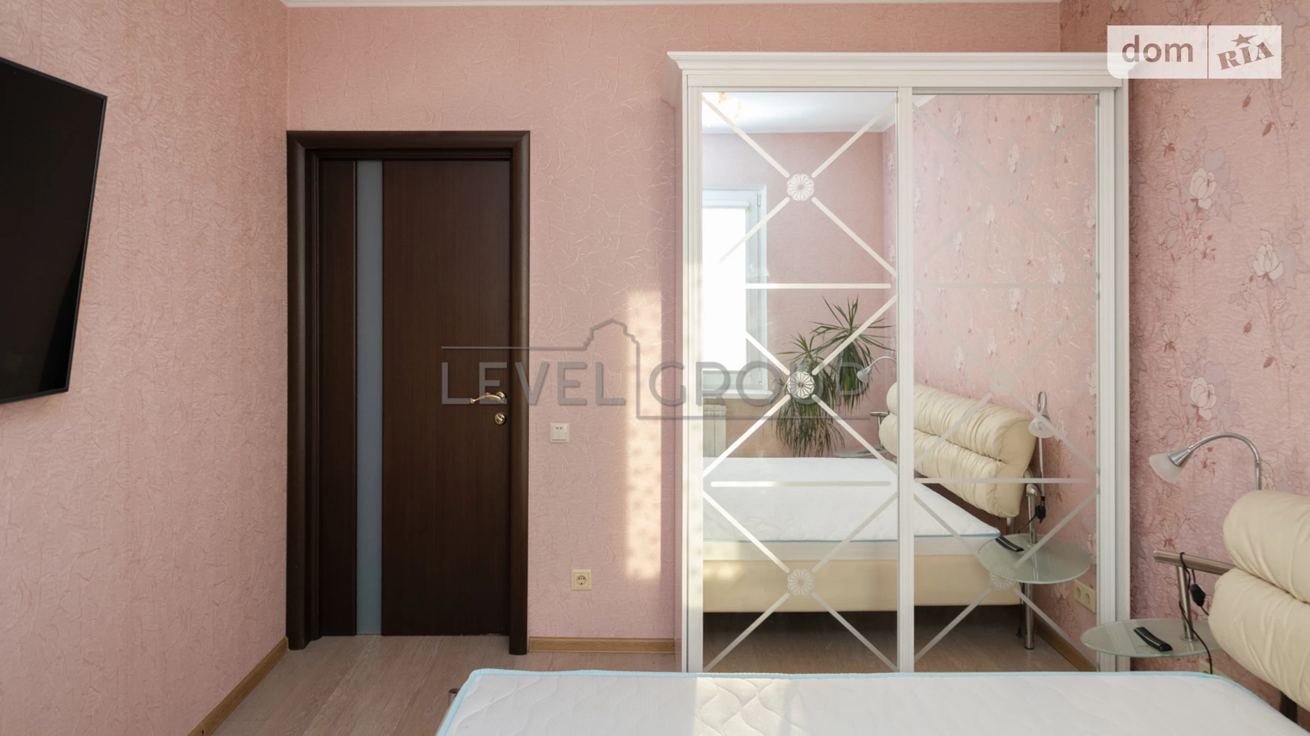 Продается 2-комнатная квартира 74.5 кв. м в Киеве, просп. Европейского Союза(Правды), 31А - фото 2