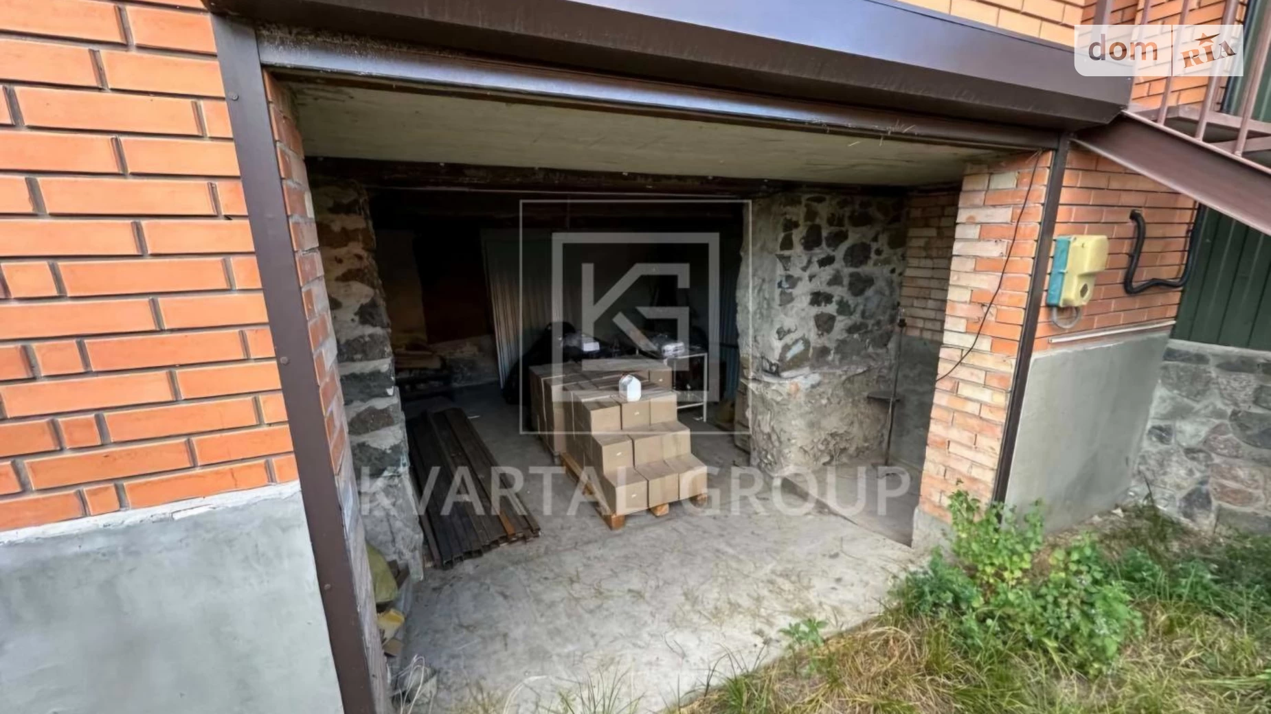 Продается дом на 2 этажа 196 кв. м с бассейном, цена: 80000 $ - фото 3