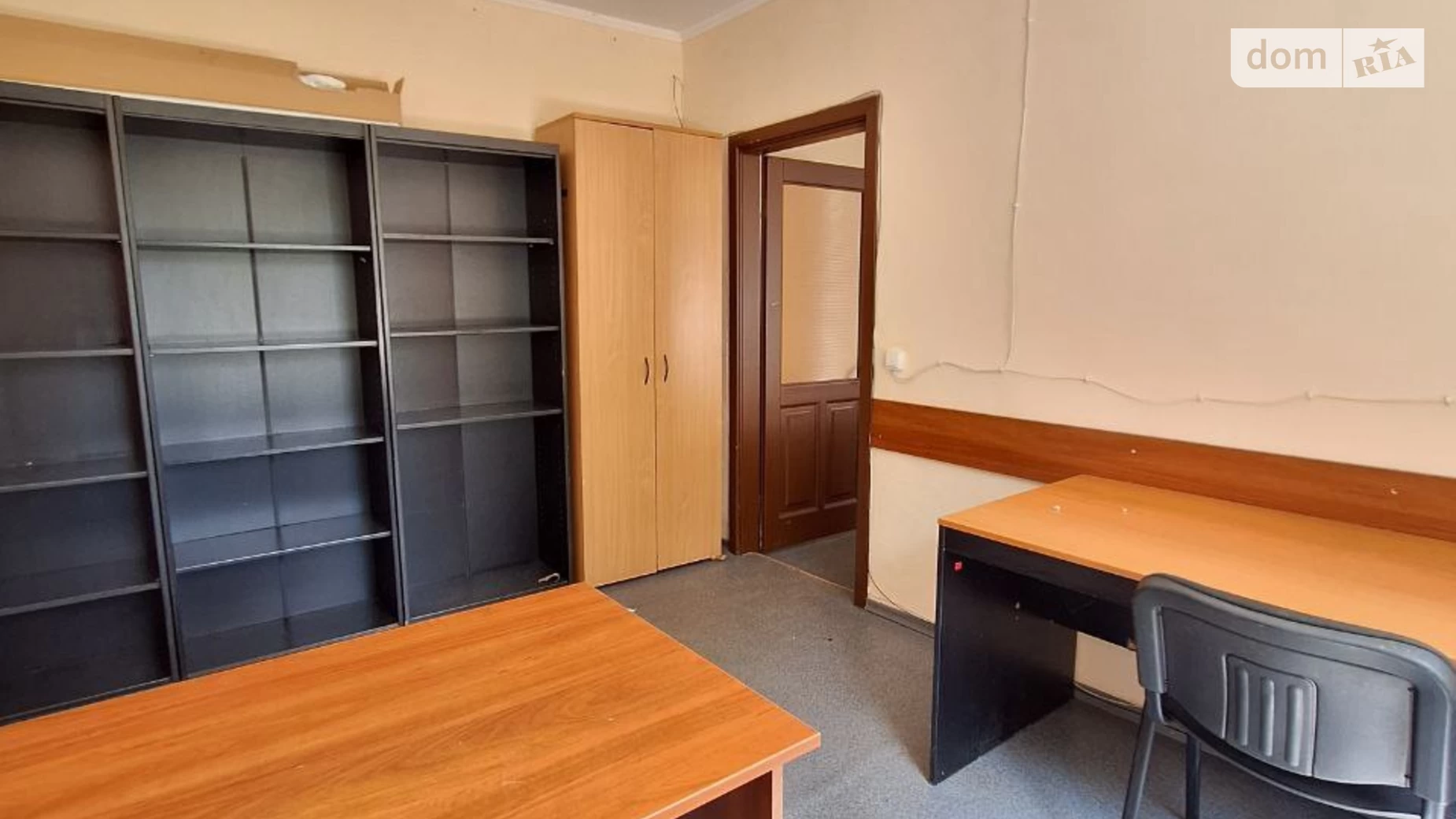Сдается в аренду офис 36 кв. м в бизнес-центре, цена: 3300 грн - фото 2