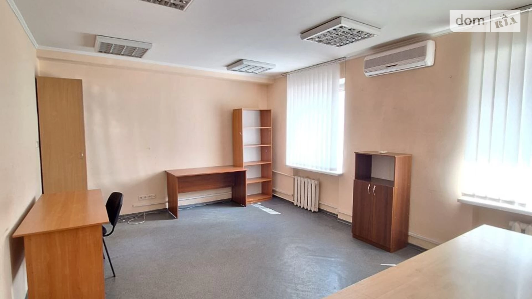Сдается в аренду офис 36 кв. м в бизнес-центре, цена: 3300 грн - фото 4