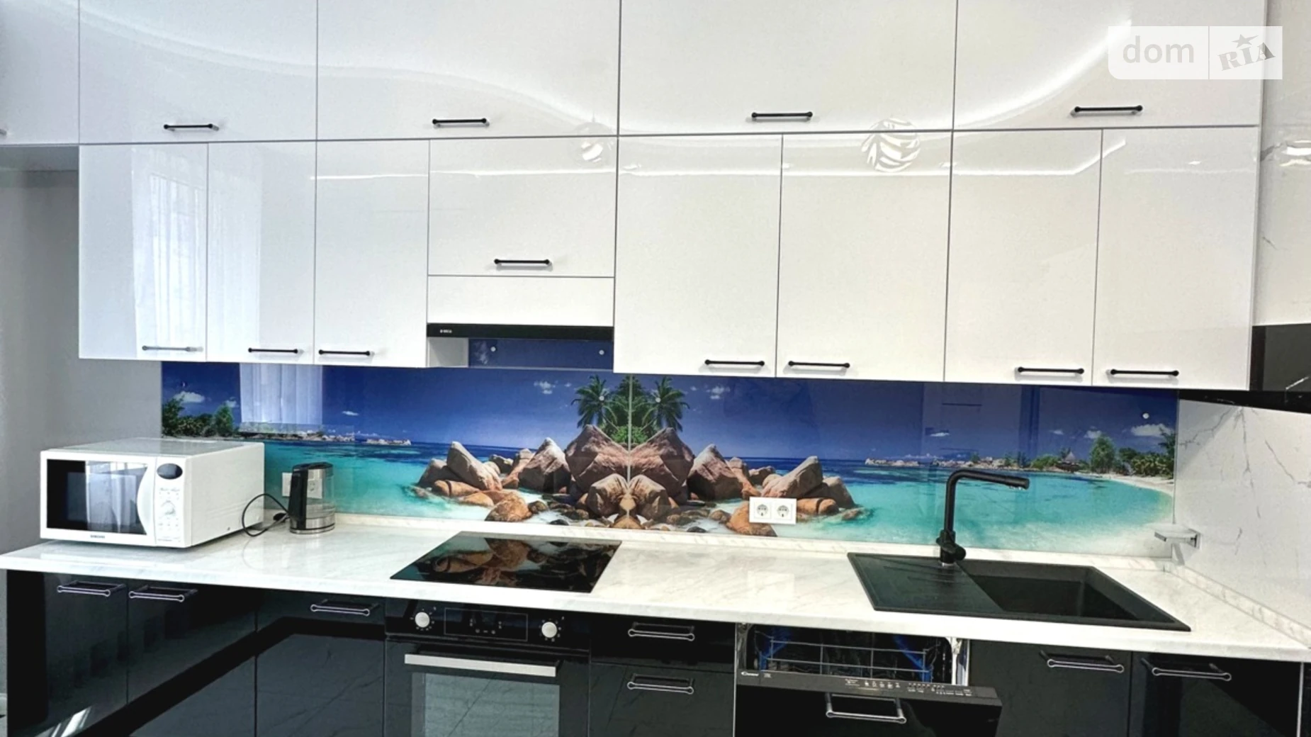 Продается 3-комнатная квартира 83 кв. м в Лиманке, ул. Жемчужная, 5А - фото 2