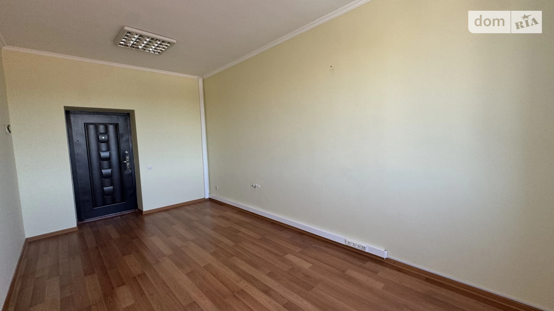 Сдается в аренду офис 17.3 кв. м в бизнес-центре, цена: 2422 грн - фото 2