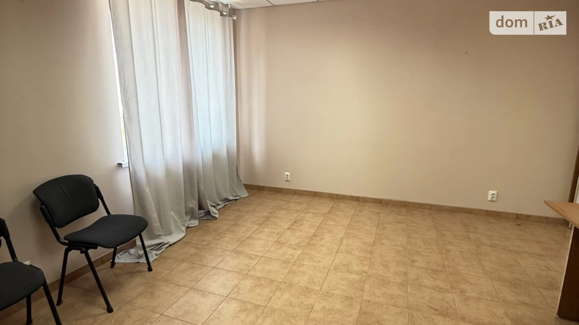 Сдается в аренду офис 25 кв. м в бизнес-центре, цена: 3500 грн - фото 3