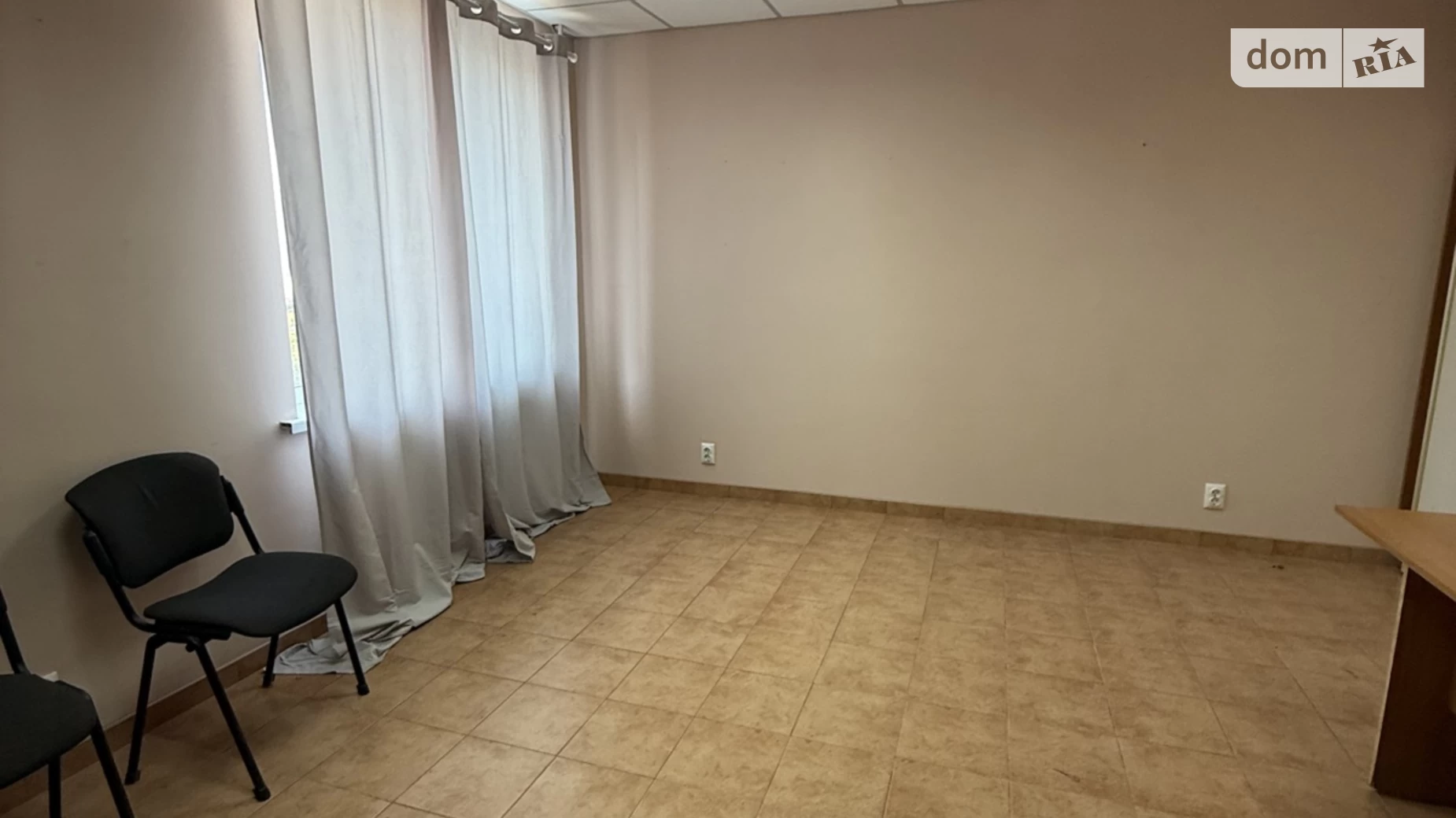 Сдается в аренду офис 25 кв. м в бизнес-центре, цена: 3500 грн - фото 4