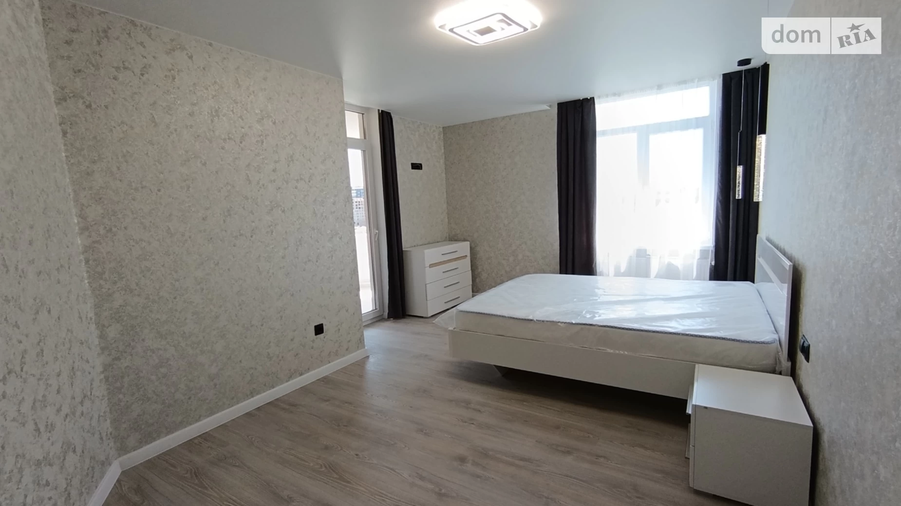 1-комнатная квартира 40 кв. м в Тернополе, ул. Смакулы - фото 2