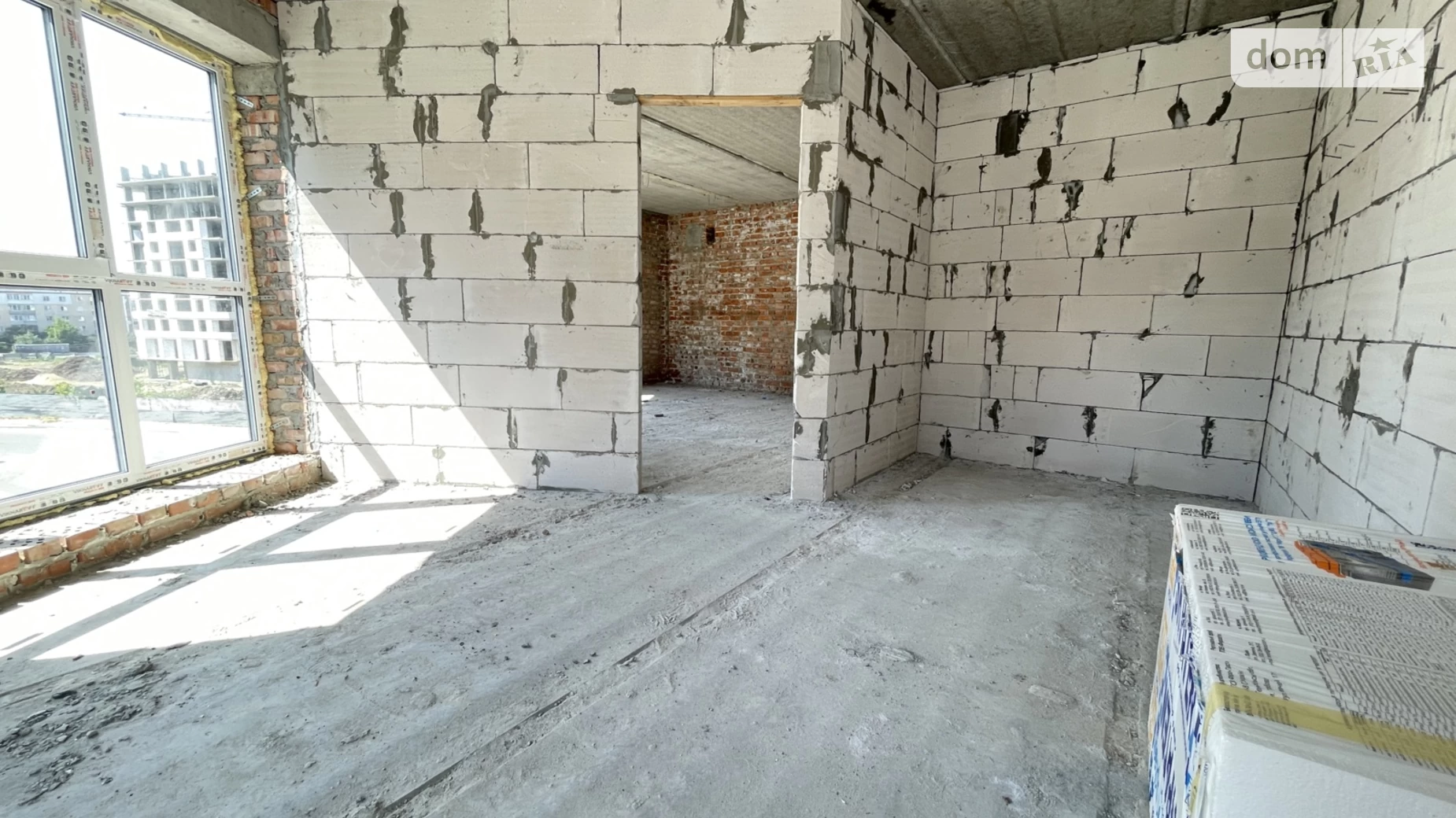 1-комнатная квартира 46.5 кв. м в Тернополе, ул. Евгения Коновальца, 22 - фото 2