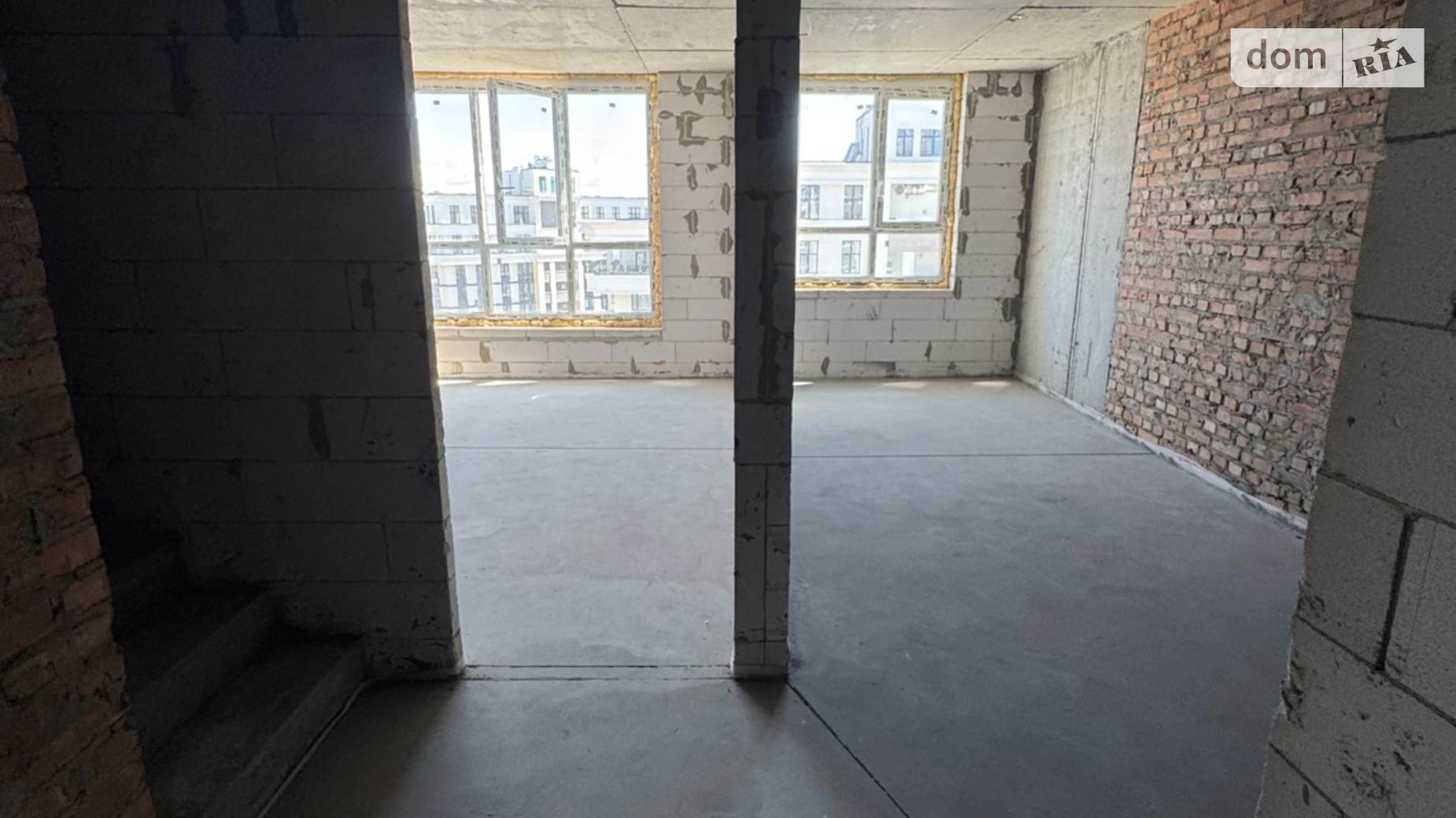 Продается 3-комнатная квартира 91.2 кв. м в Ирпене, ул. Университетская(Карла Маркса), 3/14 - фото 2