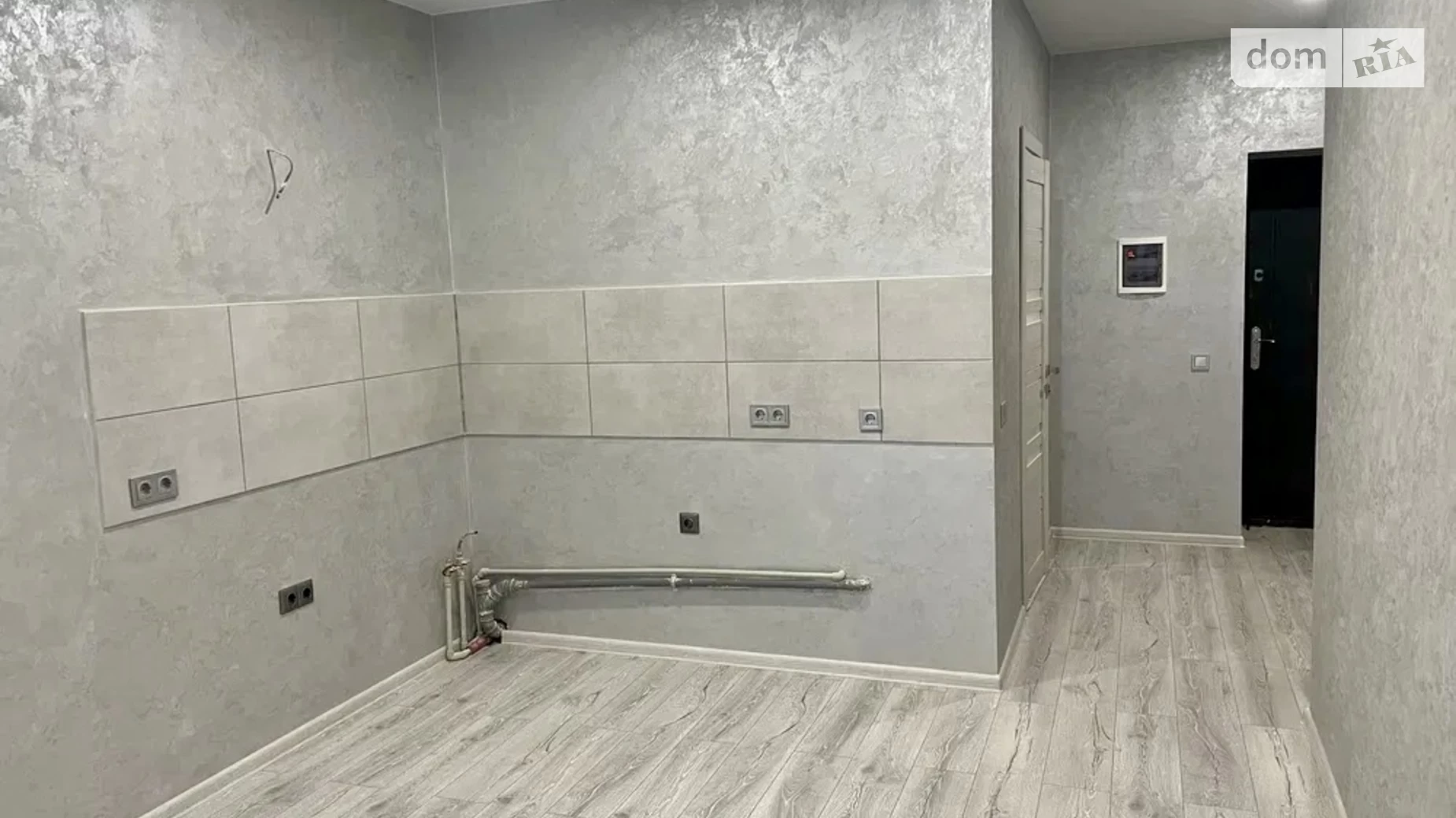 Продается 1-комнатная квартира 42.6 кв. м в Белой Церкви, ул. Черных Запорожцев(Леваневского), 45А - фото 2