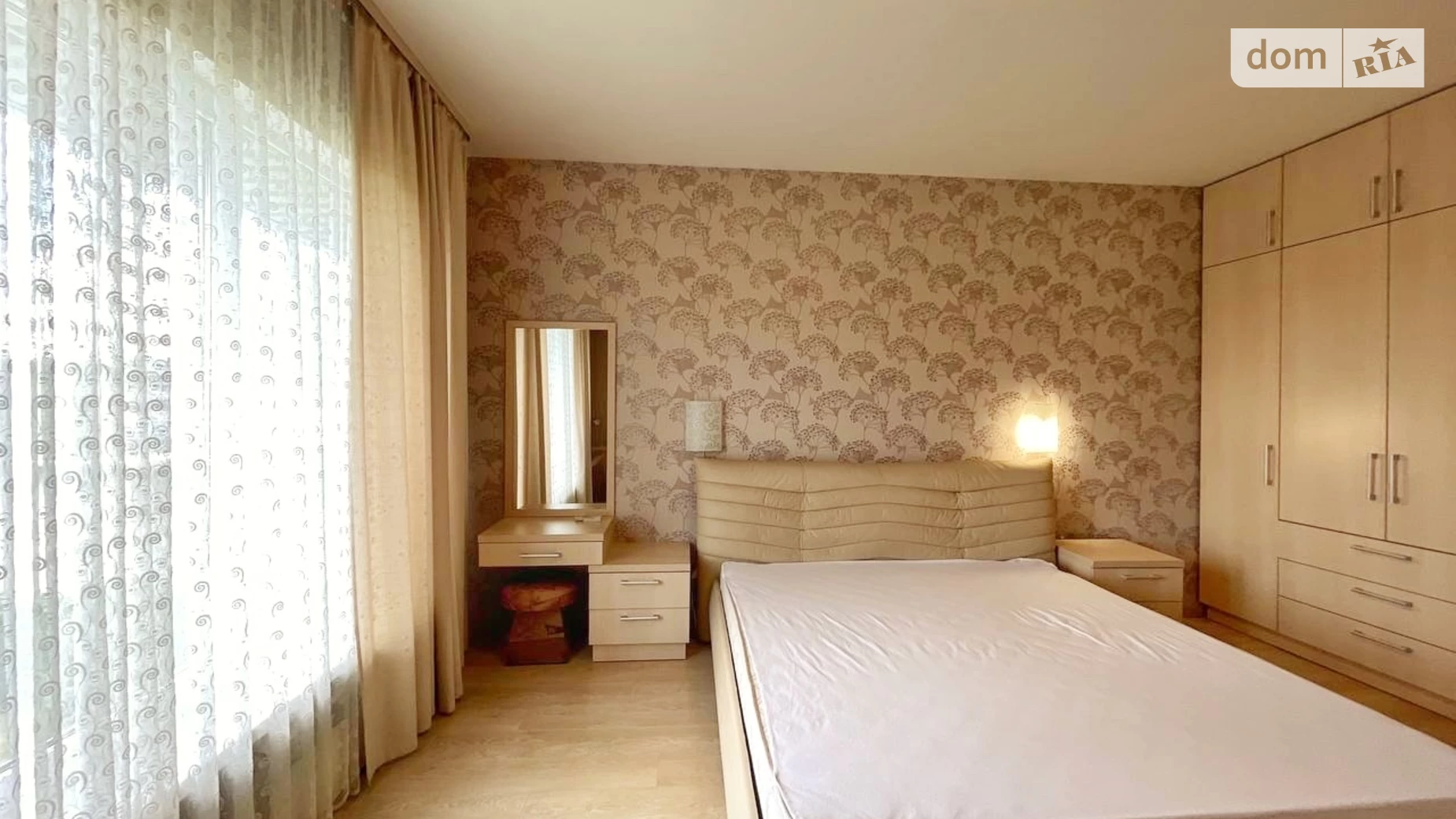 Сдается в аренду дом на 2 этажа 250 кв. м с камином, цена: 80000 грн - фото 4