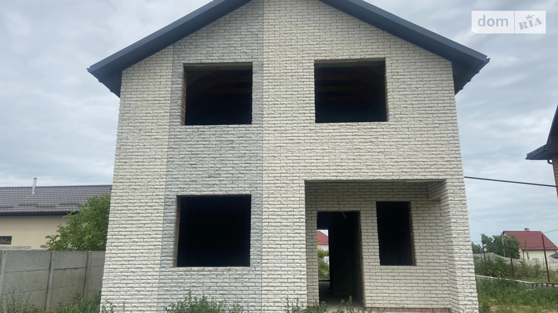 Продается дом на 2 этажа 118 кв. м с камином, цена: 92000 $ - фото 2