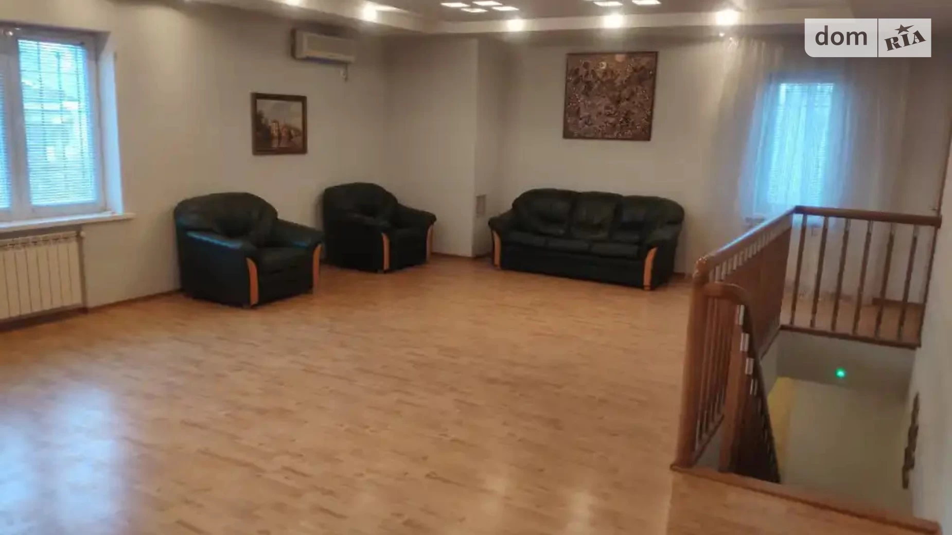 Продается дом на 3 этажа 295 кв. м с камином, цена: 110000 $ - фото 2