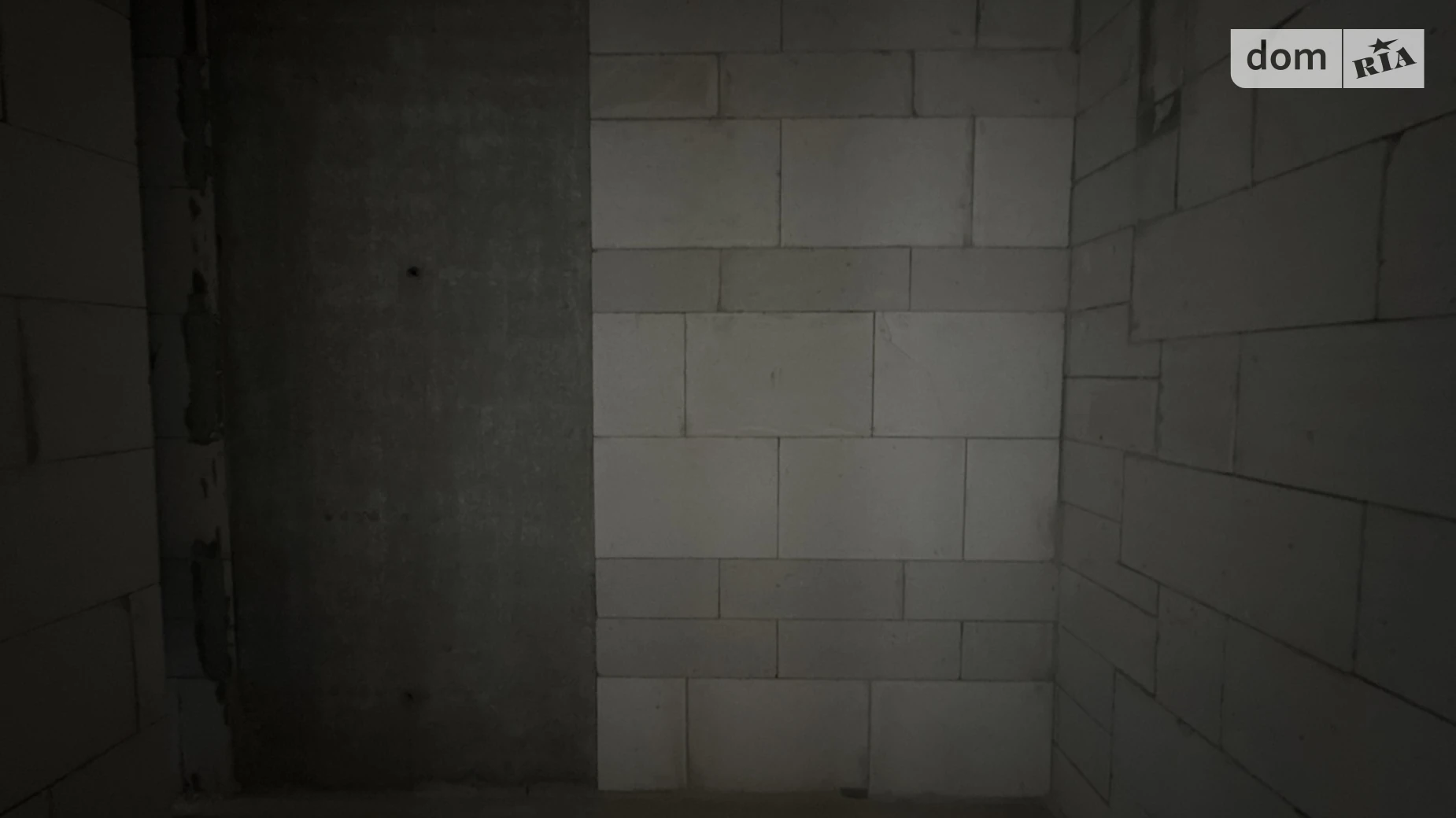 Продается 1-комнатная квартира 42 кв. м в Ивано-Франковске, ул. Хриплинская, 9 - фото 3