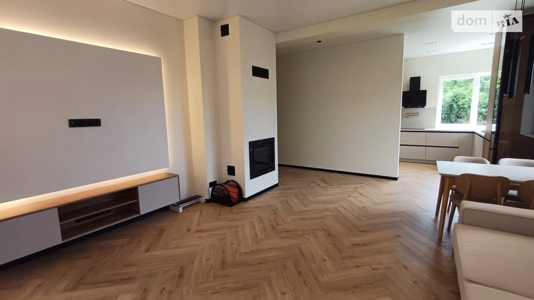 Продается одноэтажный дом 135 кв. м с камином, цена: 215000 $ - фото 2