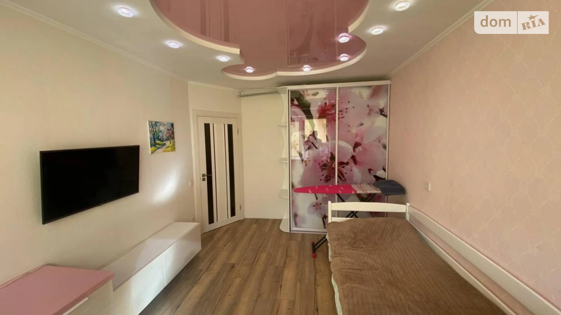 Продається 1-кімнатна квартира 37 кв. м у Лиманці, мас. Радужний - фото 4