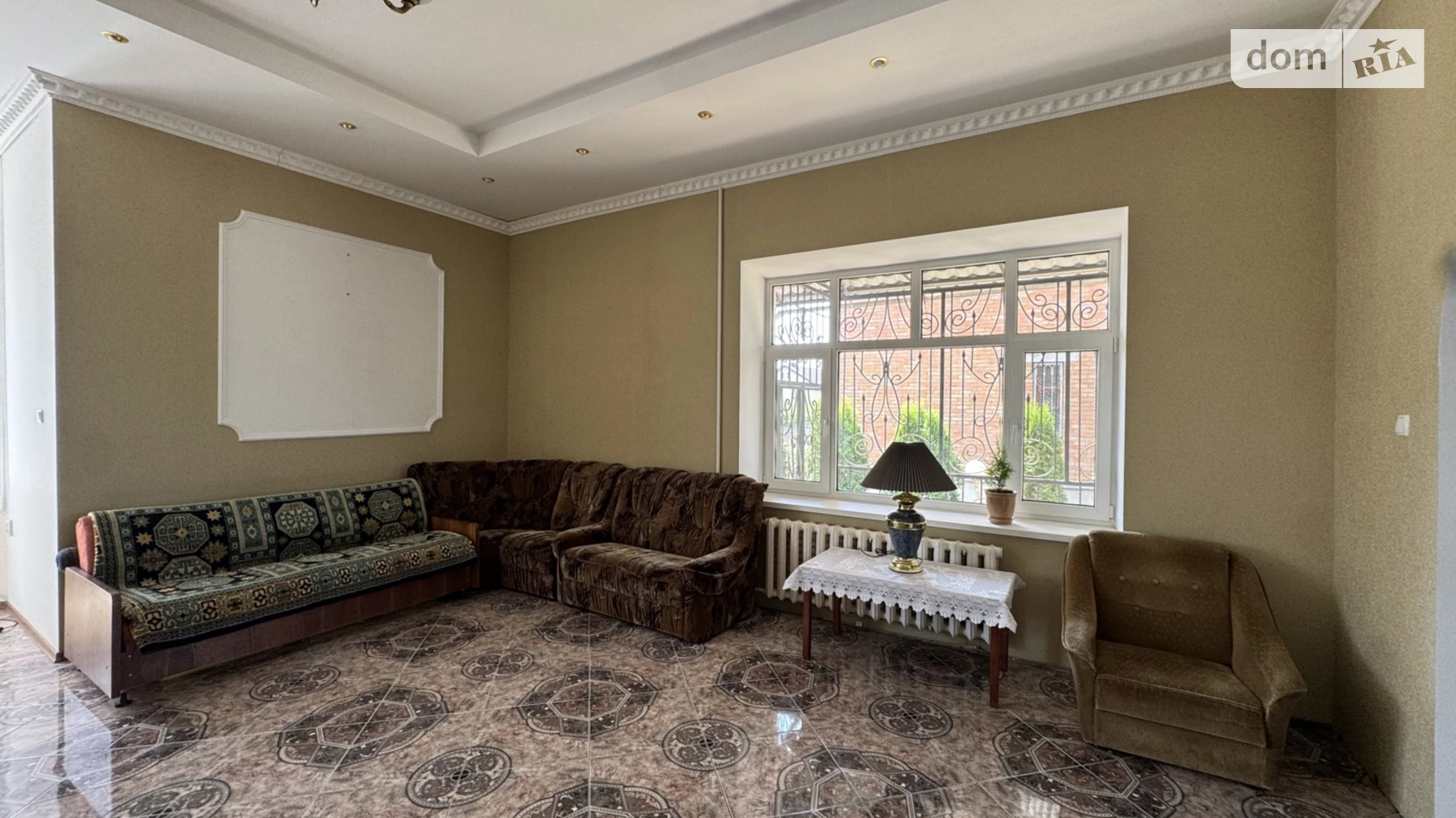 Продается дом на 2 этажа 318 кв. м с балконом, цена: 200000 $ - фото 3