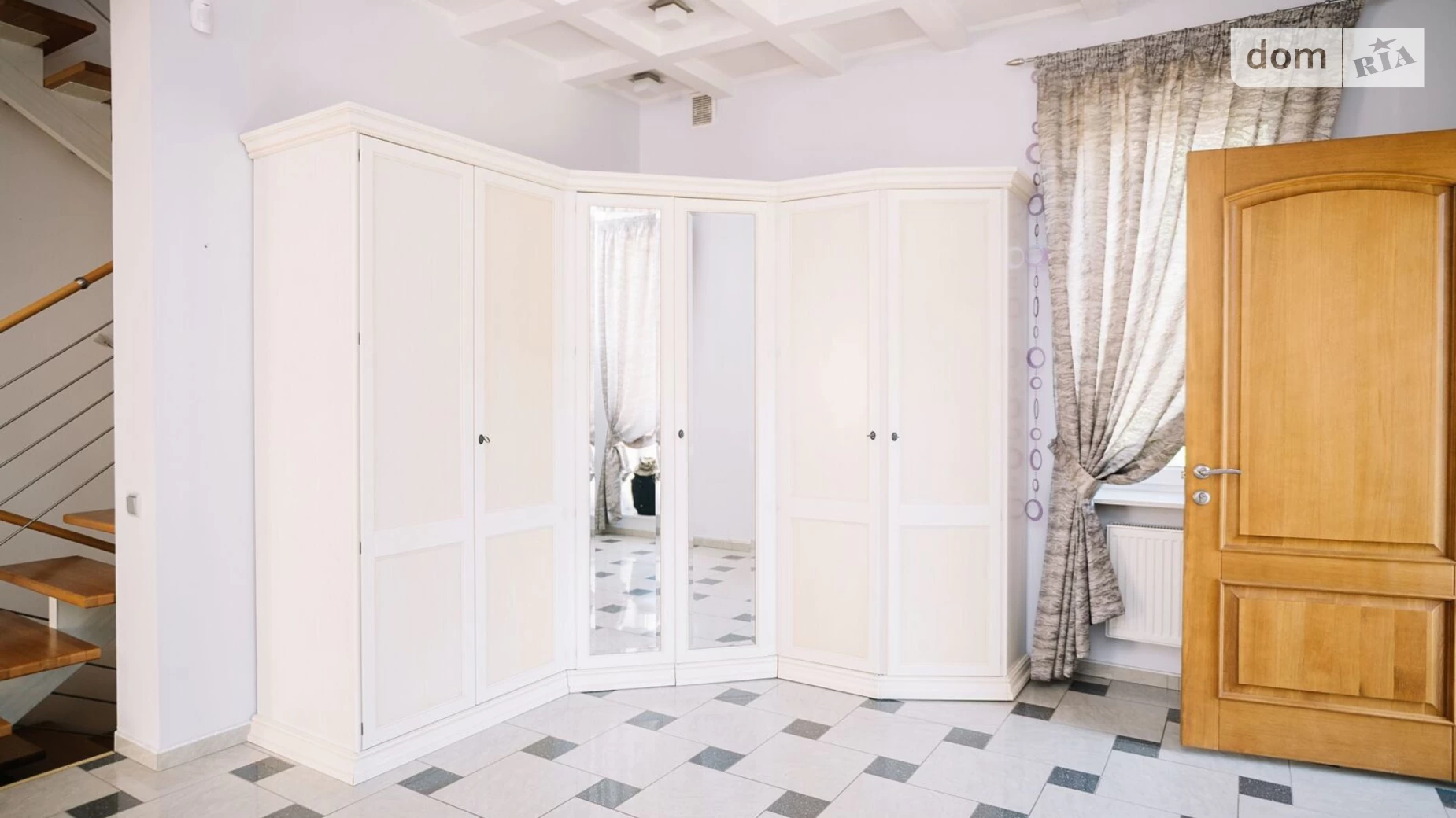 Продается дом на 2 этажа 403 кв. м с балконом, цена: 365000 $ - фото 3
