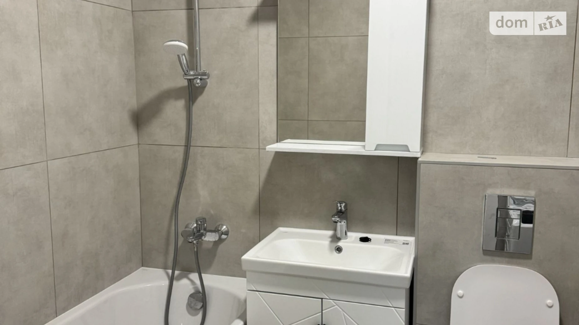 1-комнатная квартира 41 кв. м в Луцке, ул. Черновола Вячеслава - фото 5