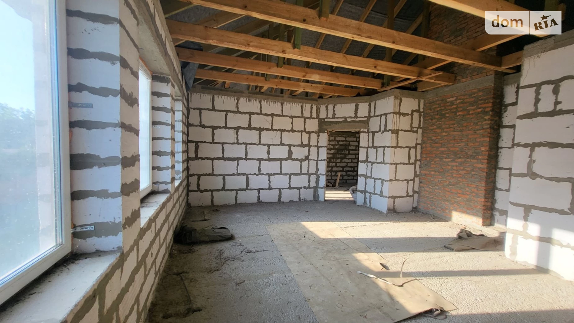Продается дом на 2 этажа 190 кв. м с садом, цена: 65000 $ - фото 3