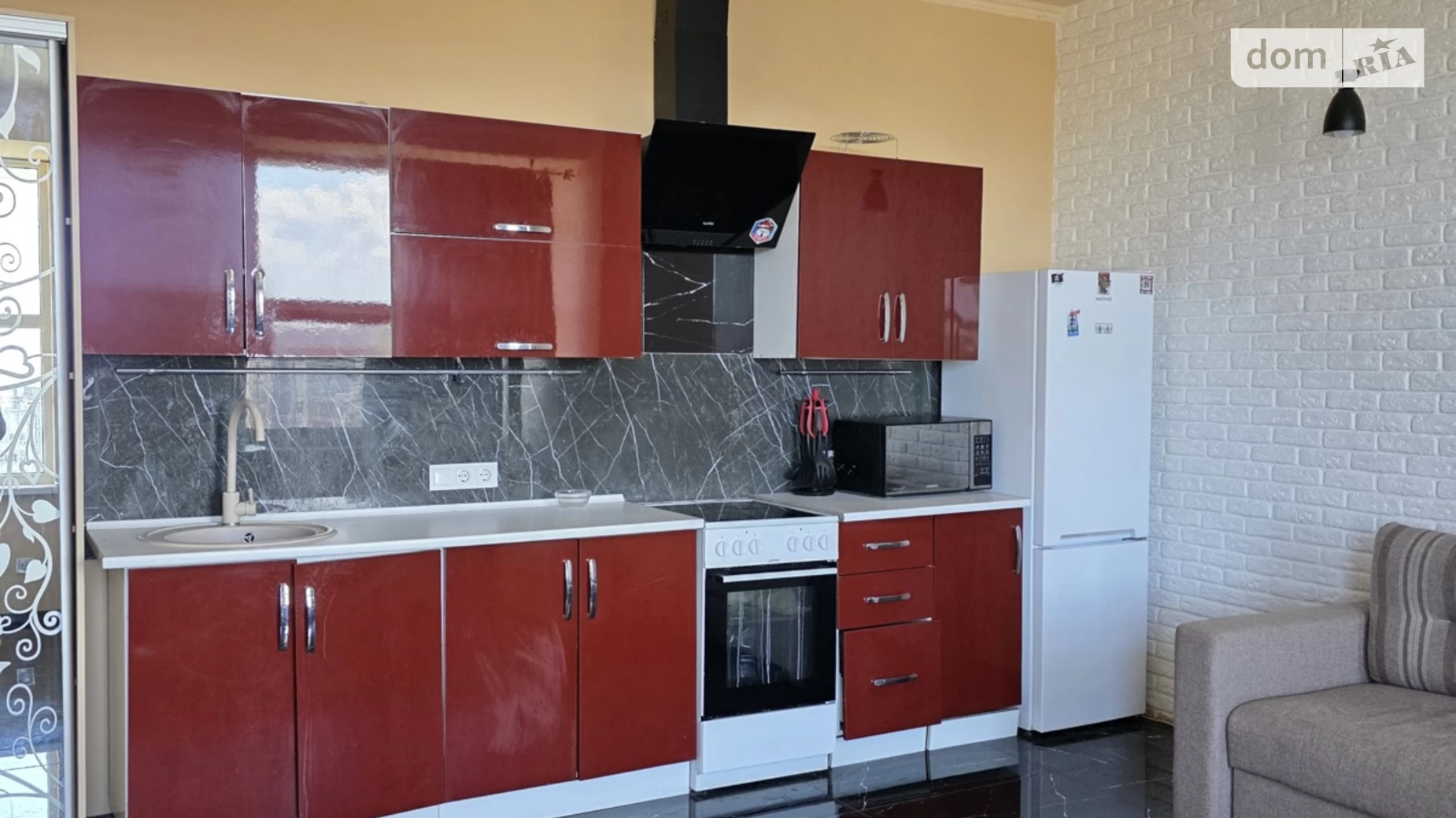 Продается 1-комнатная квартира 41.7 кв. м в Днепре, ул. Степана Бандеры(Шмидта), 15 - фото 2