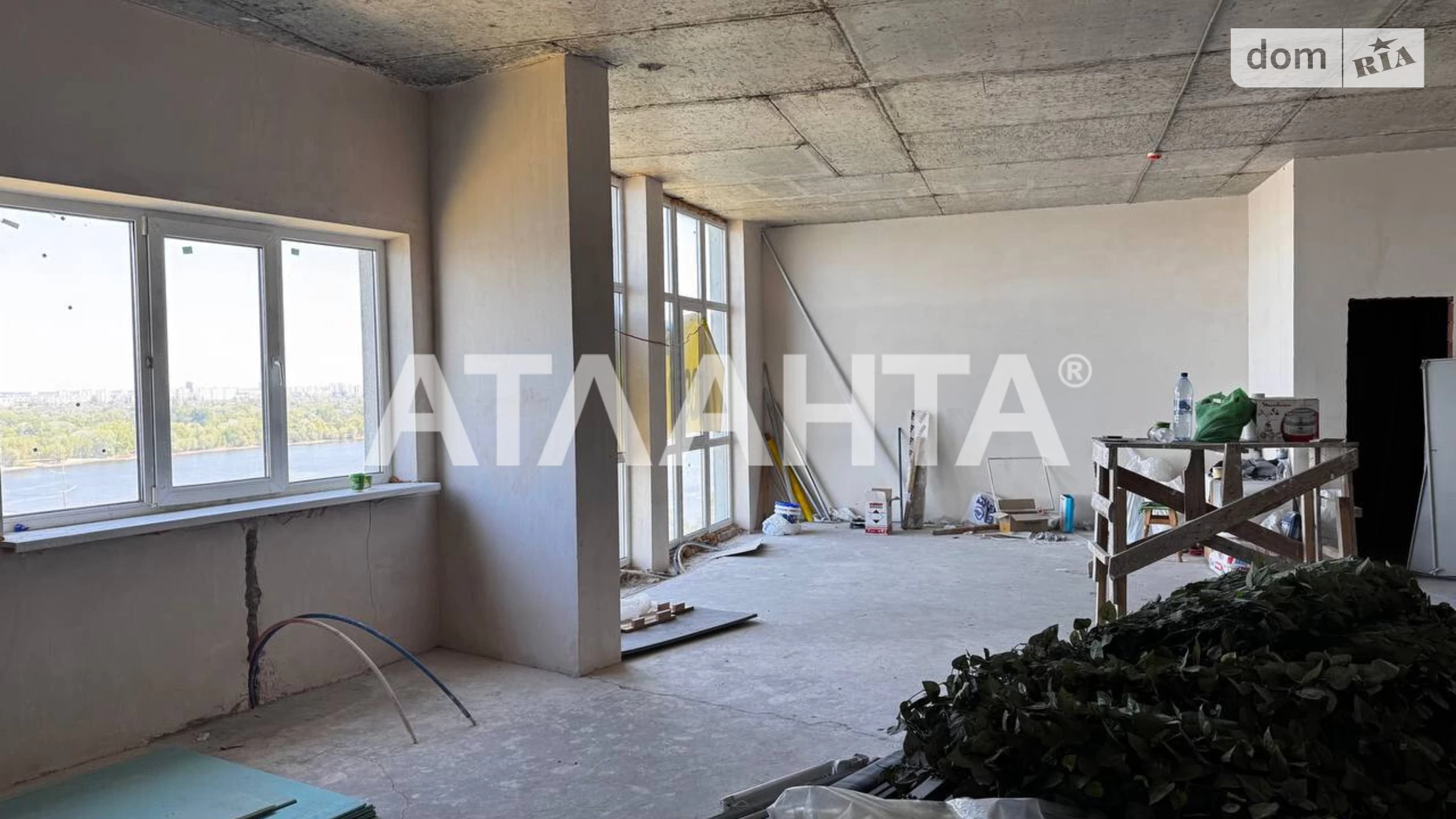 Продается 1-комнатная квартира 81.6 кв. м в Киеве, просп. Владимира Ивасюка, 2Д - фото 2