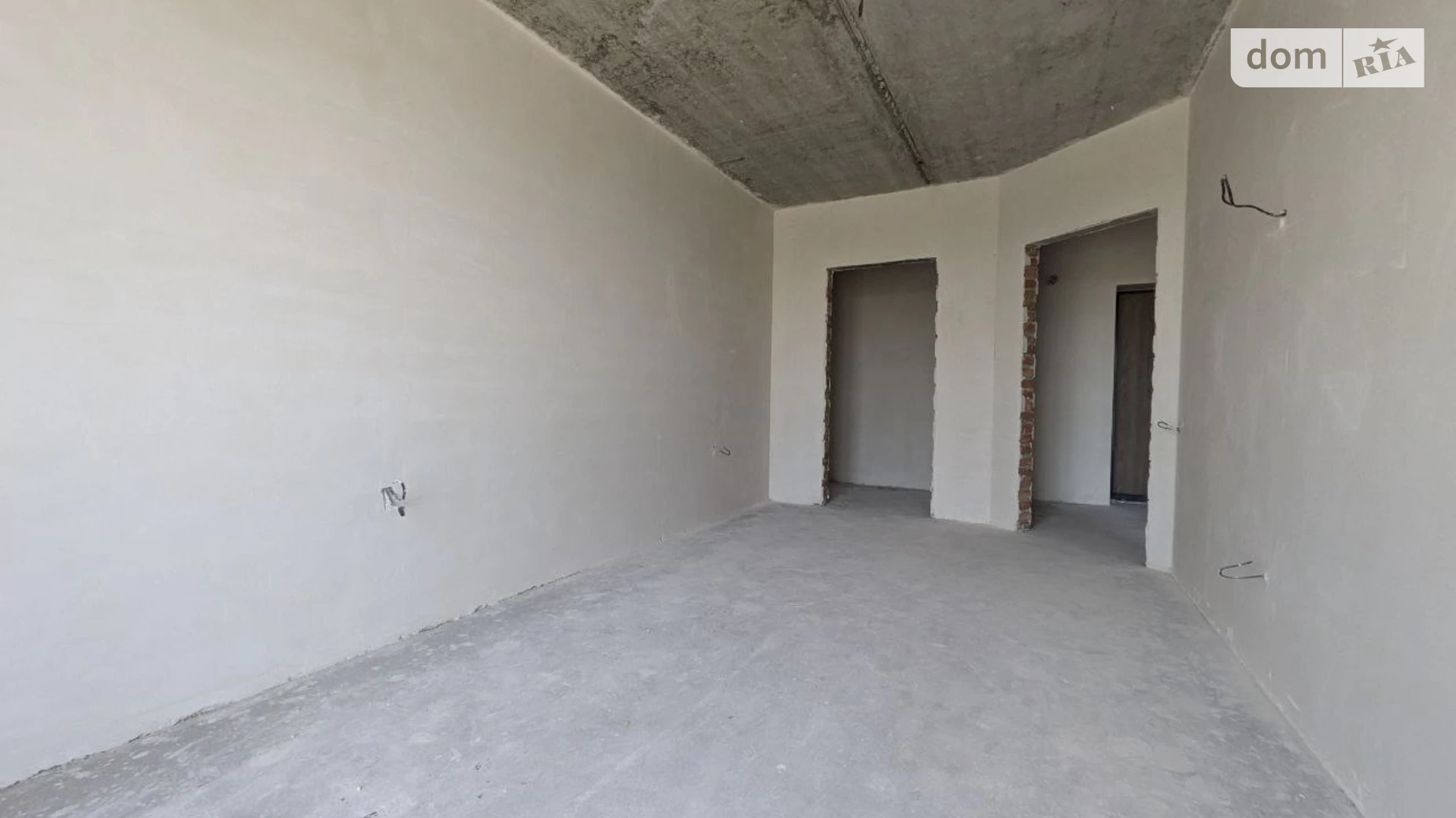 Продается 1-комнатная квартира 40 кв. м в Ровно, ул. Соборная, 289 - фото 2