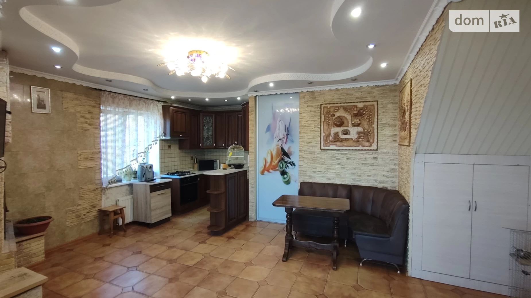 Продается дом на 3 этажа 150 кв. м с камином, цена: 145000 $ - фото 5