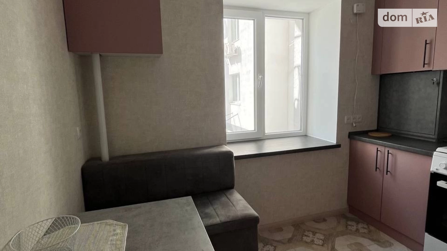 Продается 1-комнатная квартира 38 кв. м в Черкассах, ул. Смелянская, 122/4 - фото 2