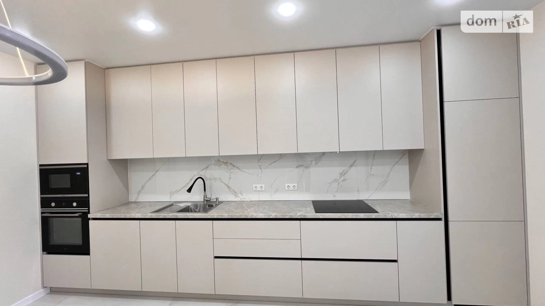 Продается 2-комнатная квартира 66.3 кв. м в Киеве, ул. Глубочицкая, 13 секція 7 - фото 2