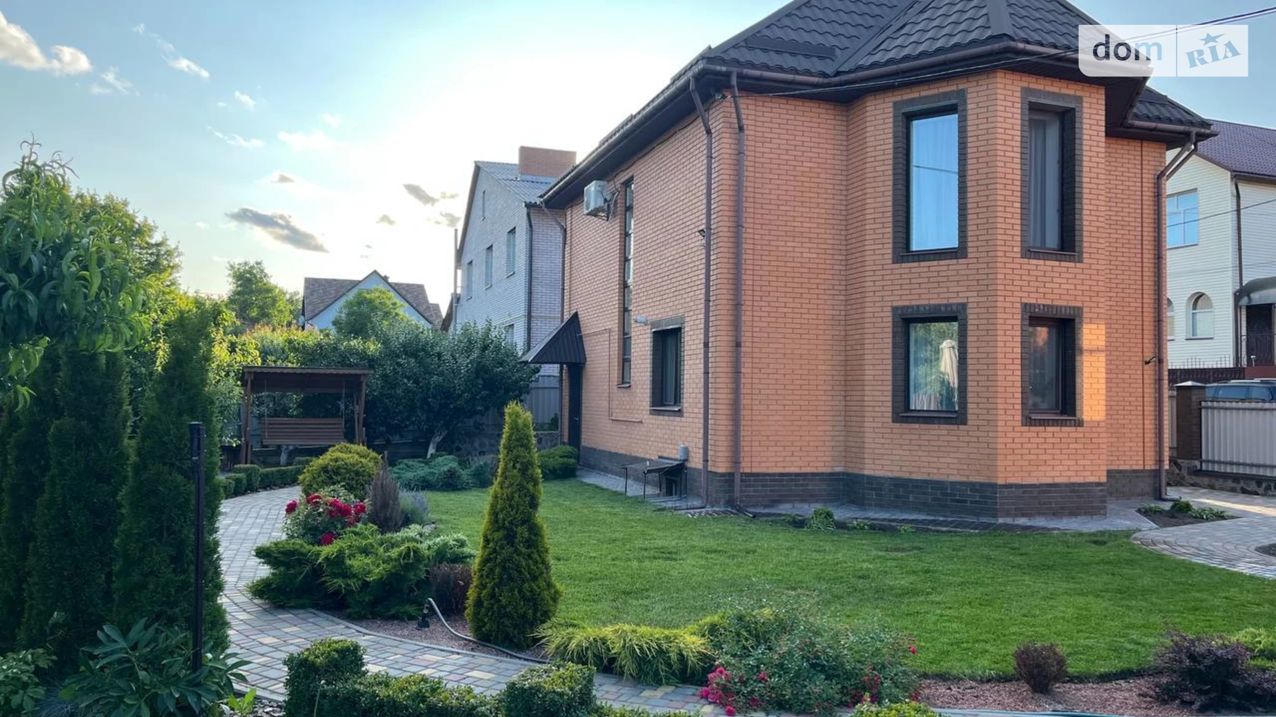 Продается дом на 2 этажа 119.9 кв. м с бассейном, цена: 190000 $ - фото 2